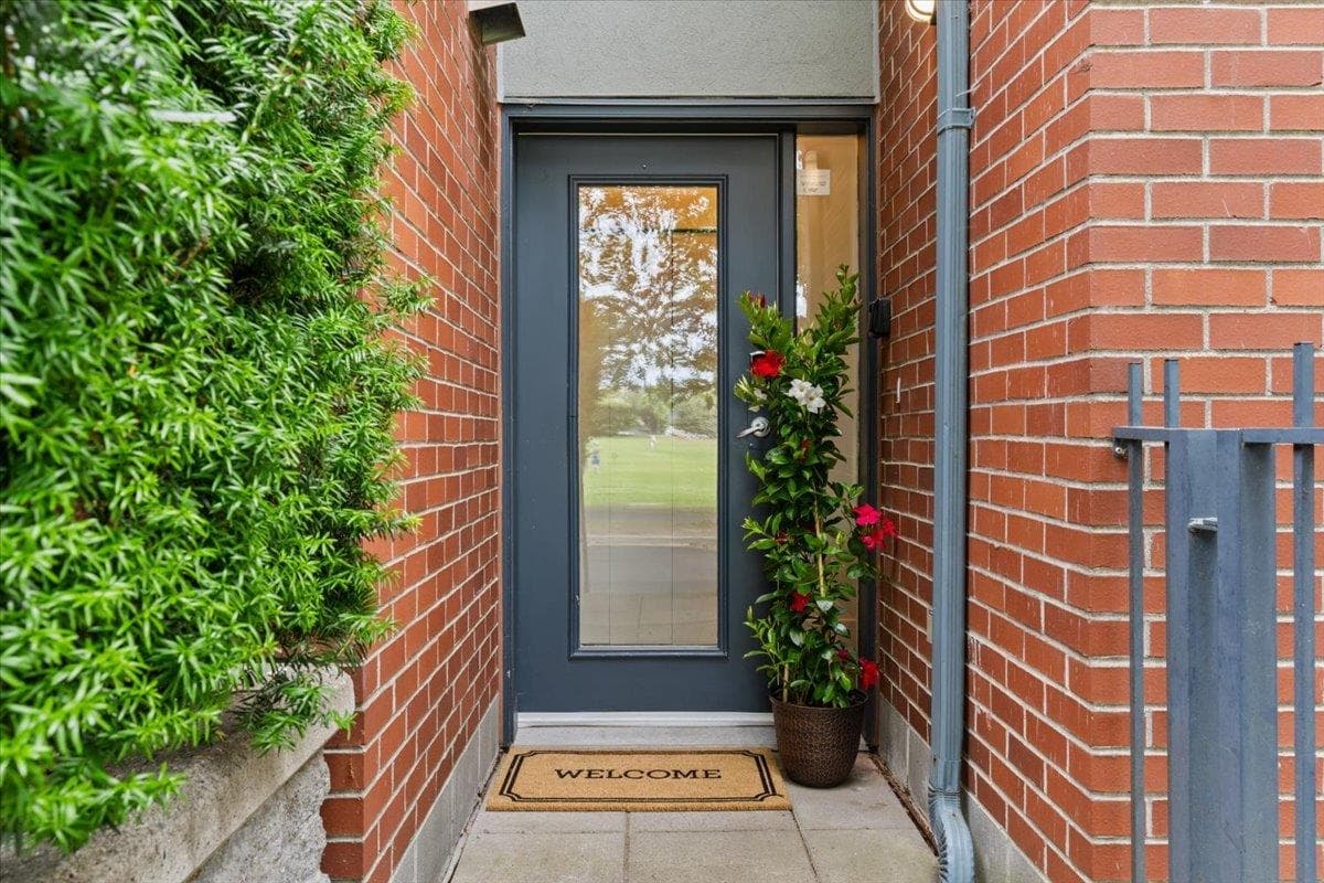 111 - 2688 Vine Street, Vancouver, V6K 4T6 — photo 2
