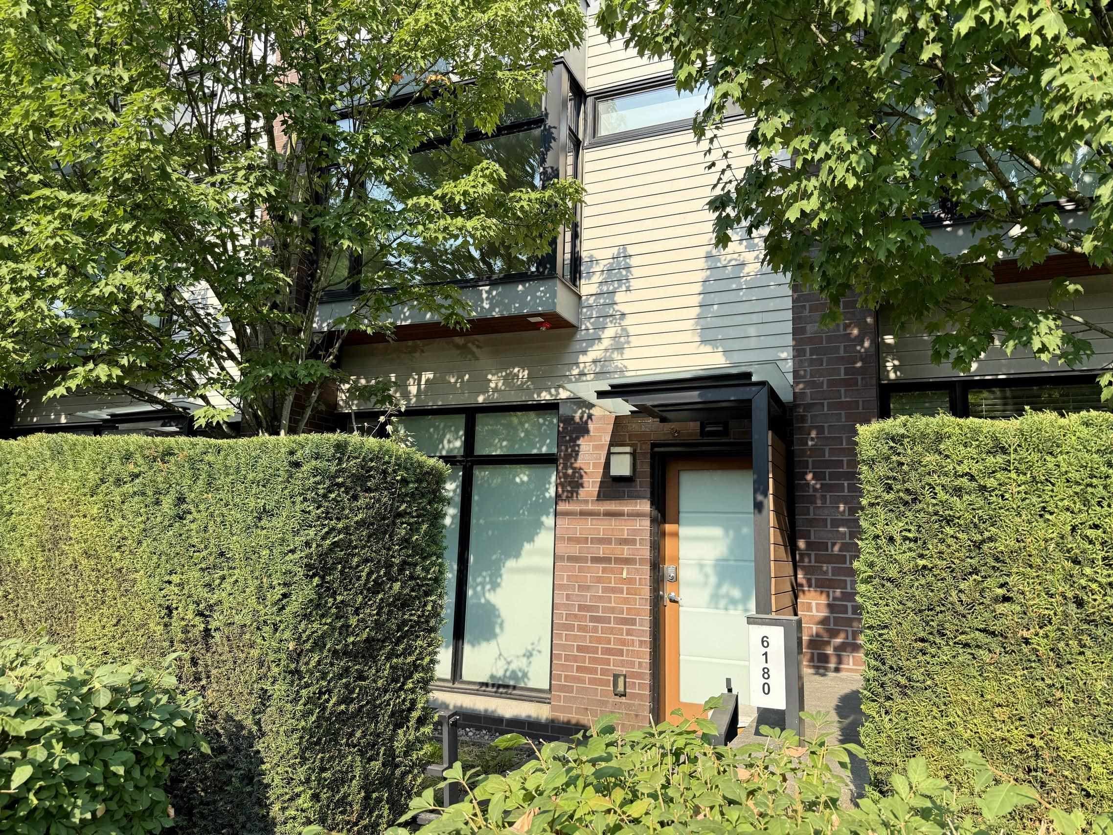 6180 Oak Street, Vancouver