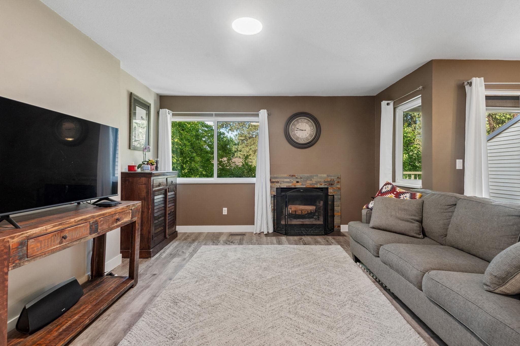 110 - 1210 Falcon Drive, Coquitlam, V3E 2E5 — photo 2