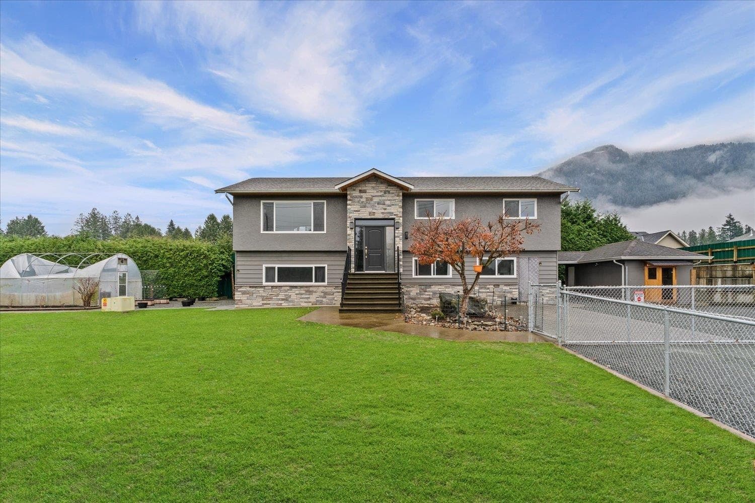 52464 Yale Road, Rosedale, V0X 1X1 — photo 1