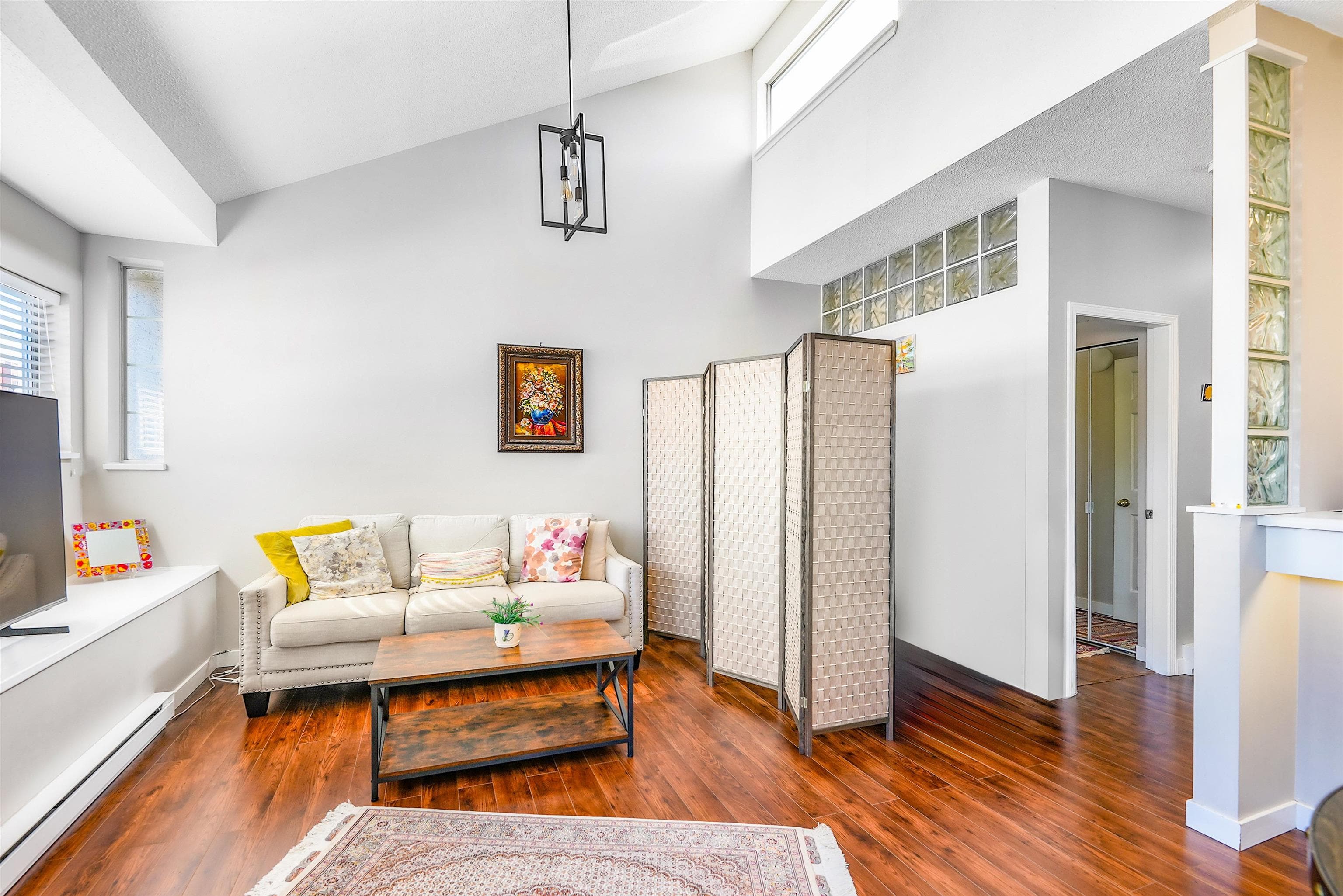 309 - 125 W 18th Street, North Vancouver, V7M 1W5 — photo 2