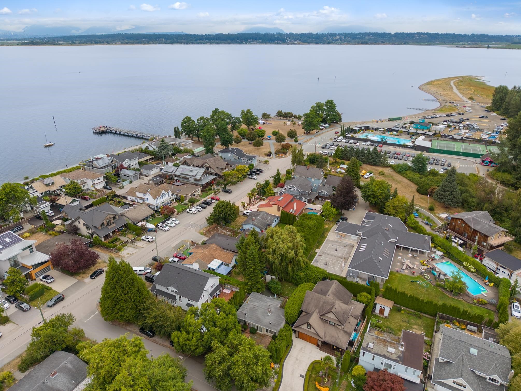 12221 Gilley Street, Surrey, V4A 3C9 — photo 3