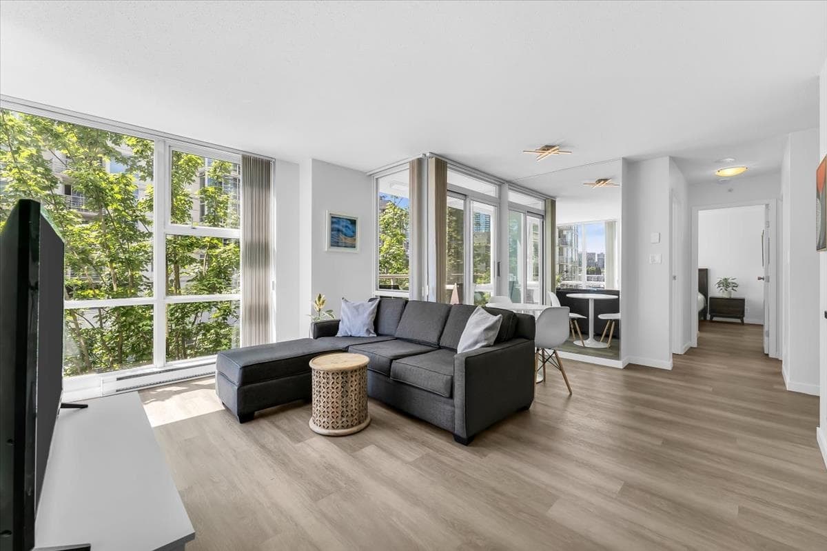 602 - 193 Aquarius Mews, Vancouver, V6Z 2Z2 — photo 4