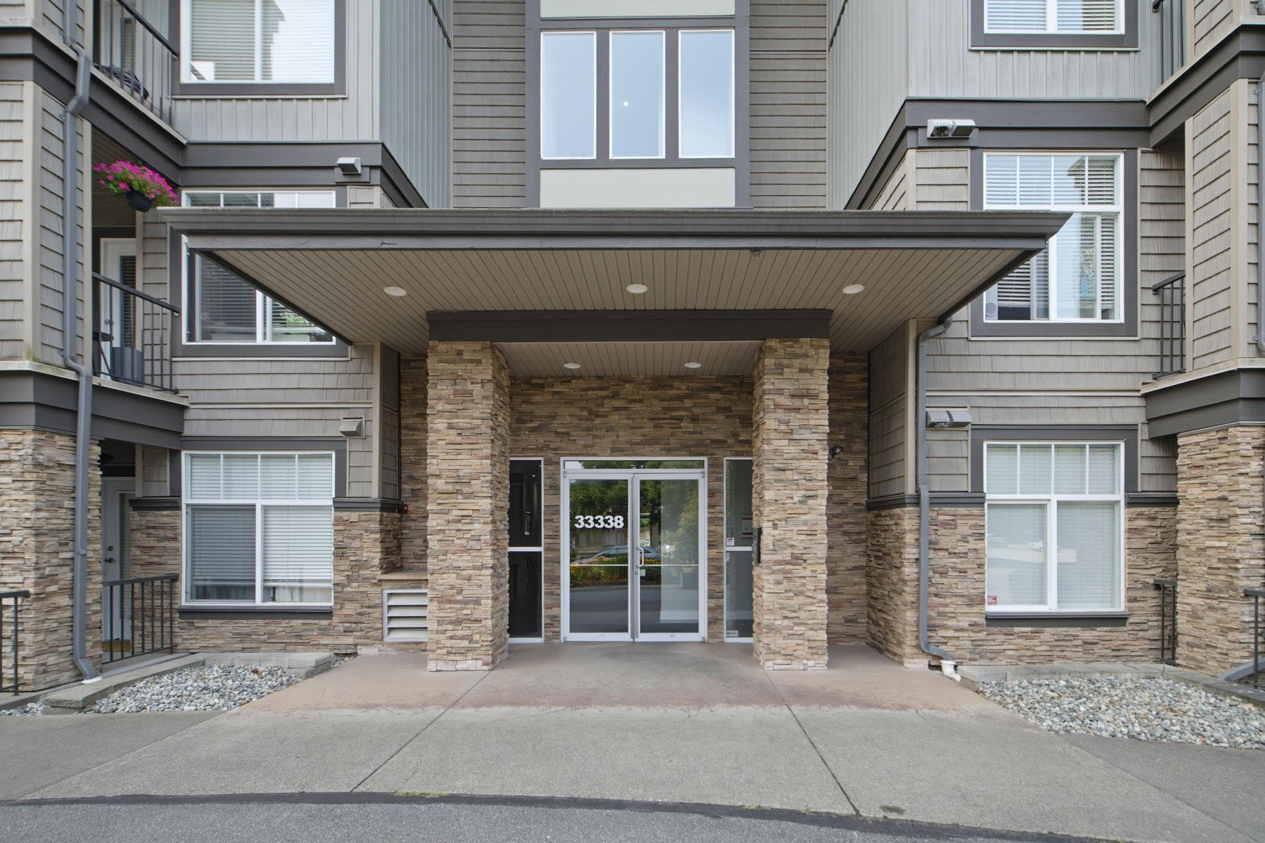 102 - 33338 Mayfair Avenue, Abbotsford, V2S 0A4 — photo 3