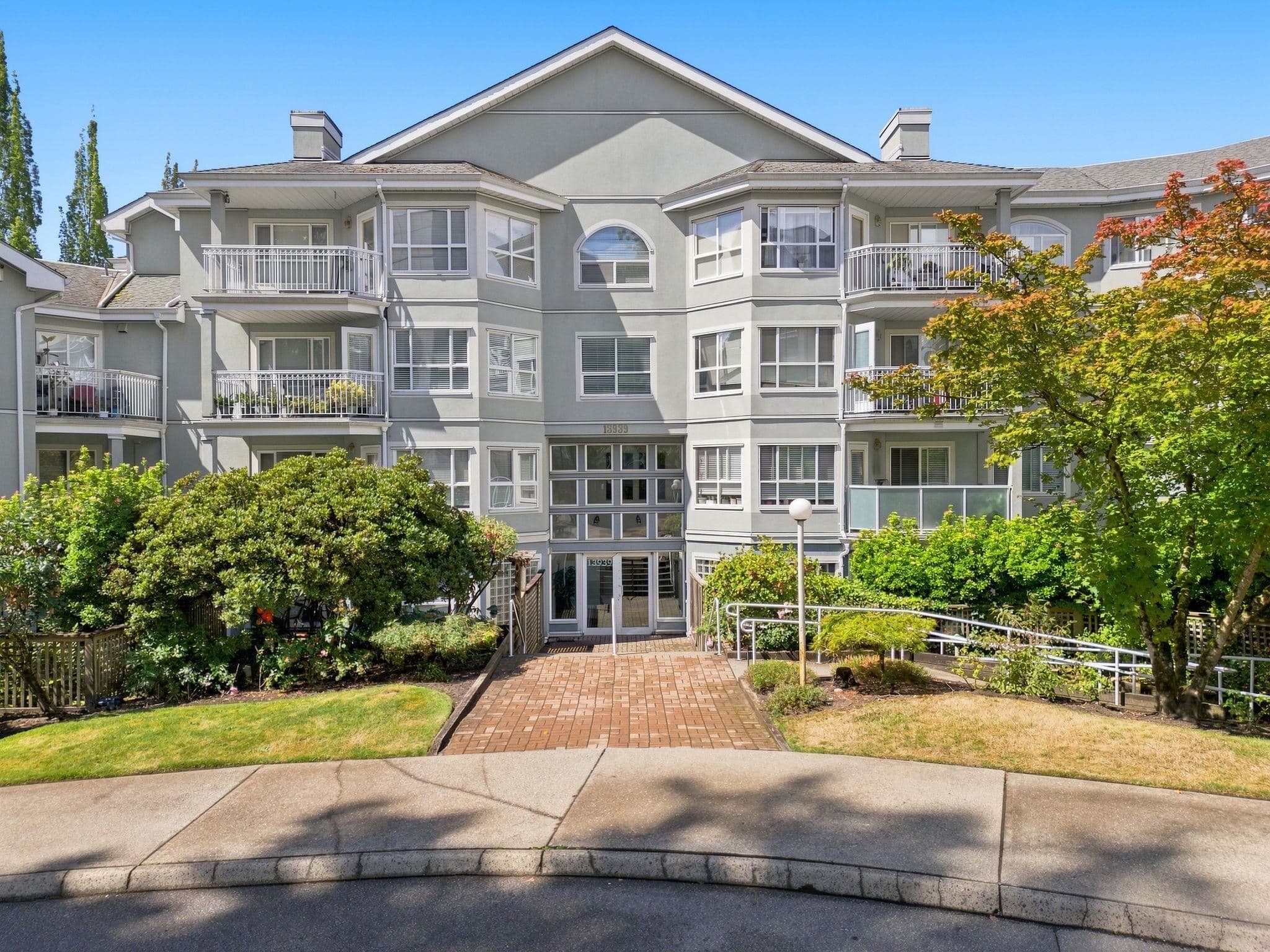 309 - 13939 Laurel Drive, Surrey, V3T 1A8 — photo 1