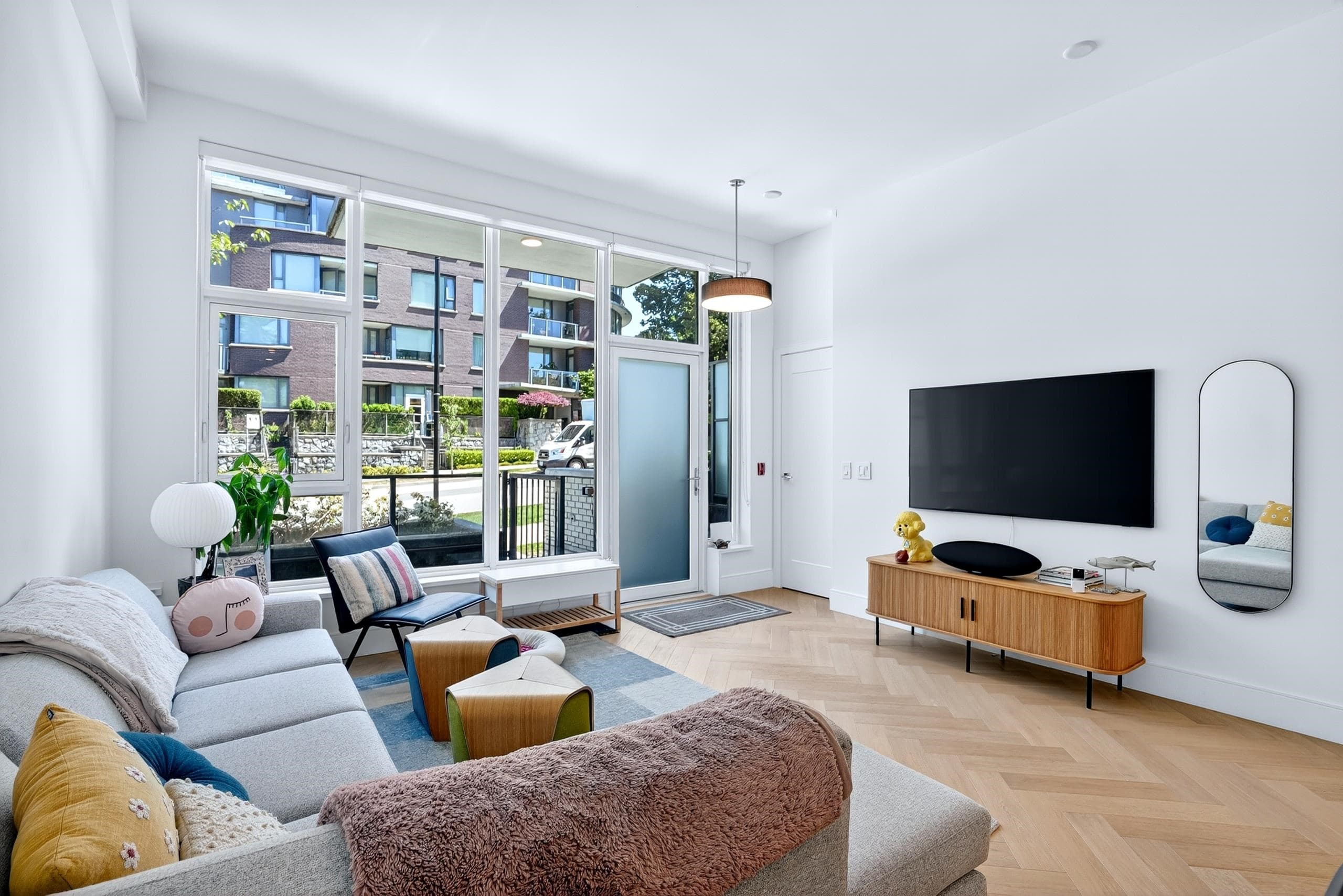 518 W 30th Avenue, Vancouver, V5Z 0J7 — photo 2