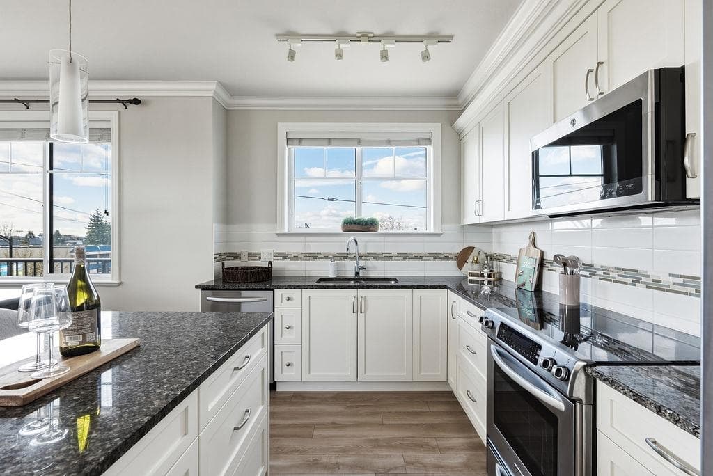 305 - 11862 226 Street, Maple Ridge, V2X 9C8 — photo 2