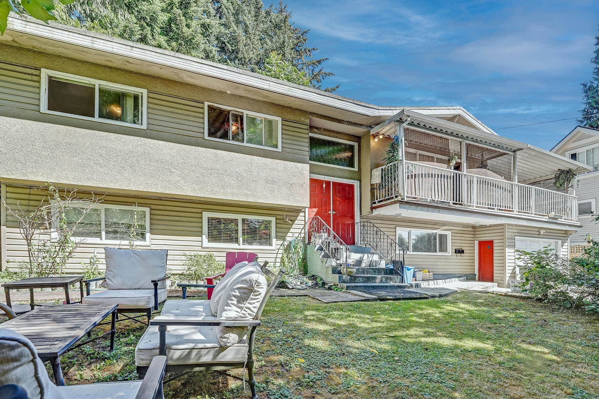 1825 Brunette Avenue, Coquitlam, V3K 1H3 — photo 1