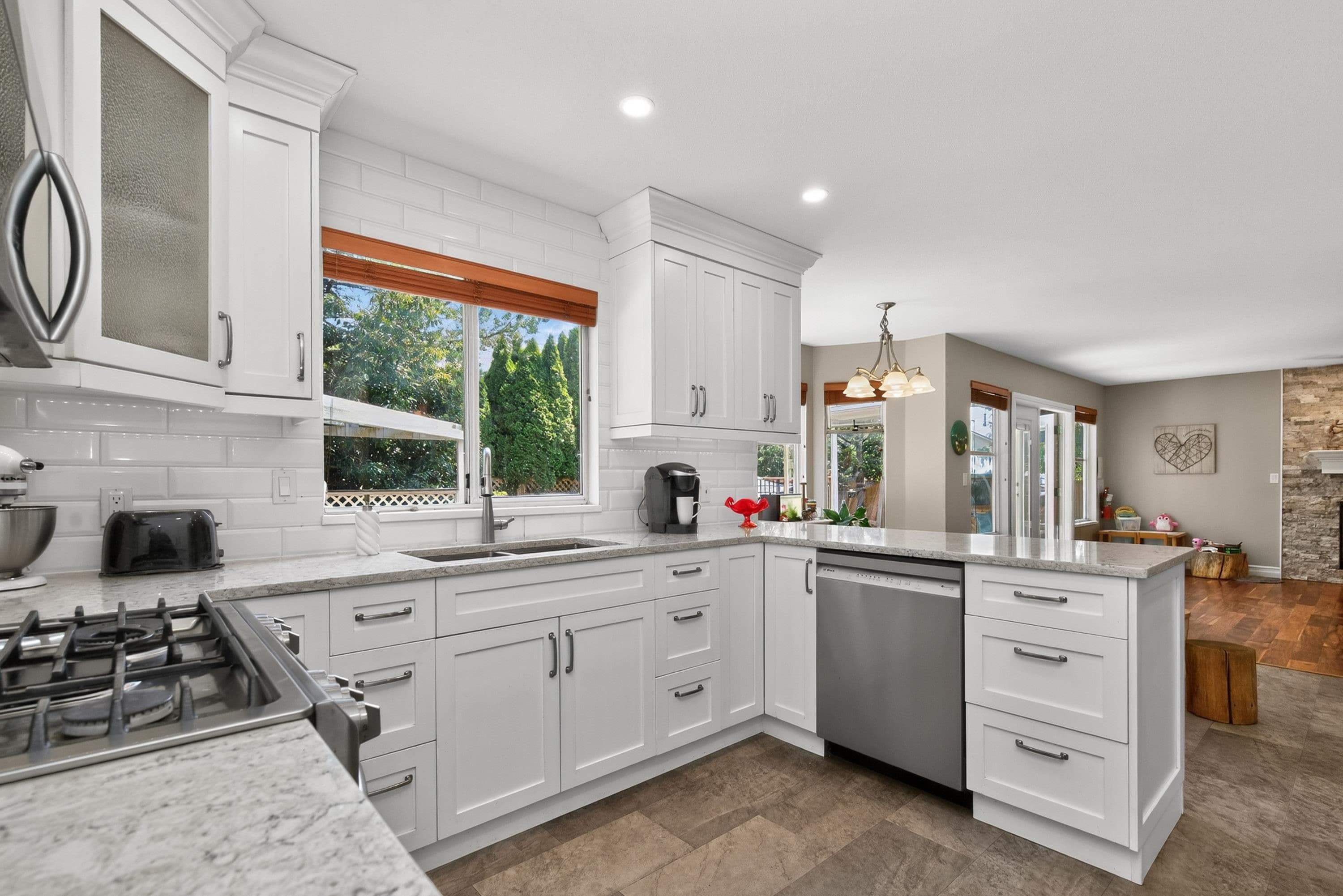 5860 188 Street, Surrey, V3S 7M1 — photo 3