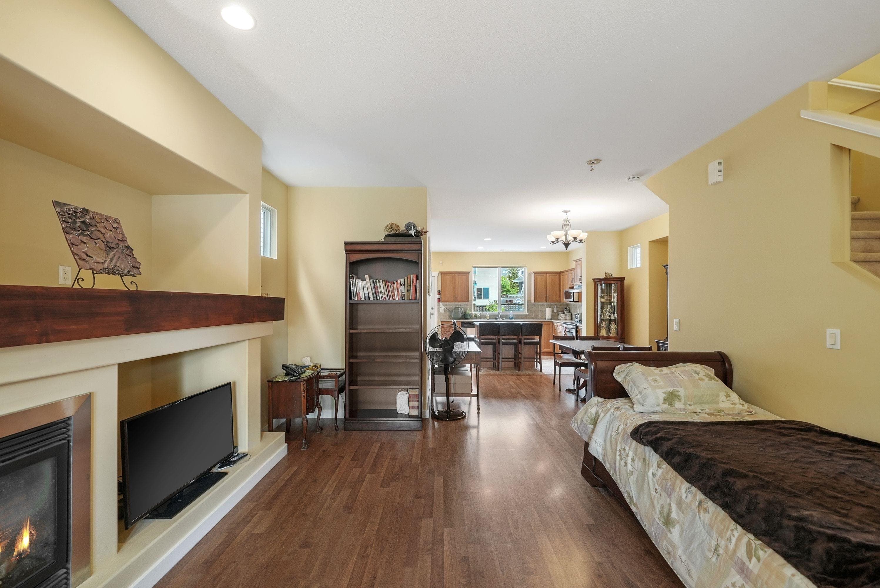 15130 62nd Avenue, Surrey, V3S 5J7 — photo 4