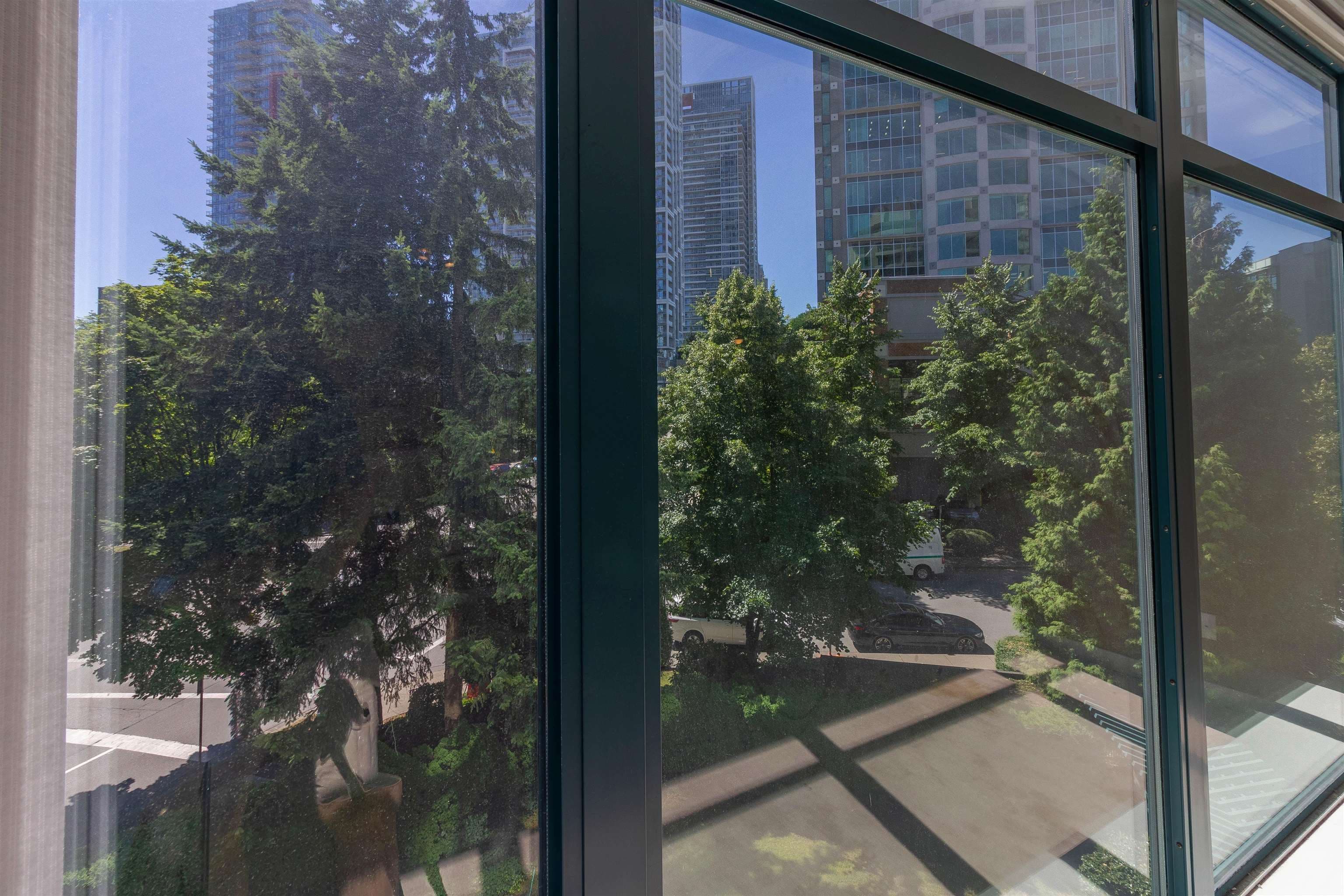 501 - 4567 Hazel Street, Burnaby, V5H 4V4 — photo 5