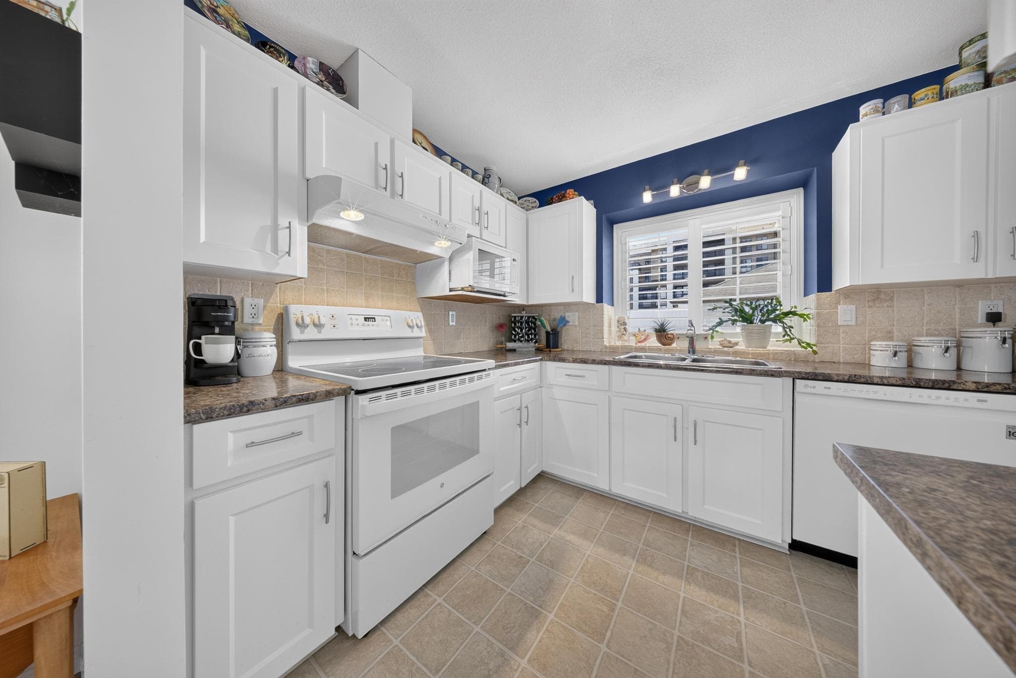 4 - 9300 Hazel Street, Chilliwack, V2P 5N2 — photo 3