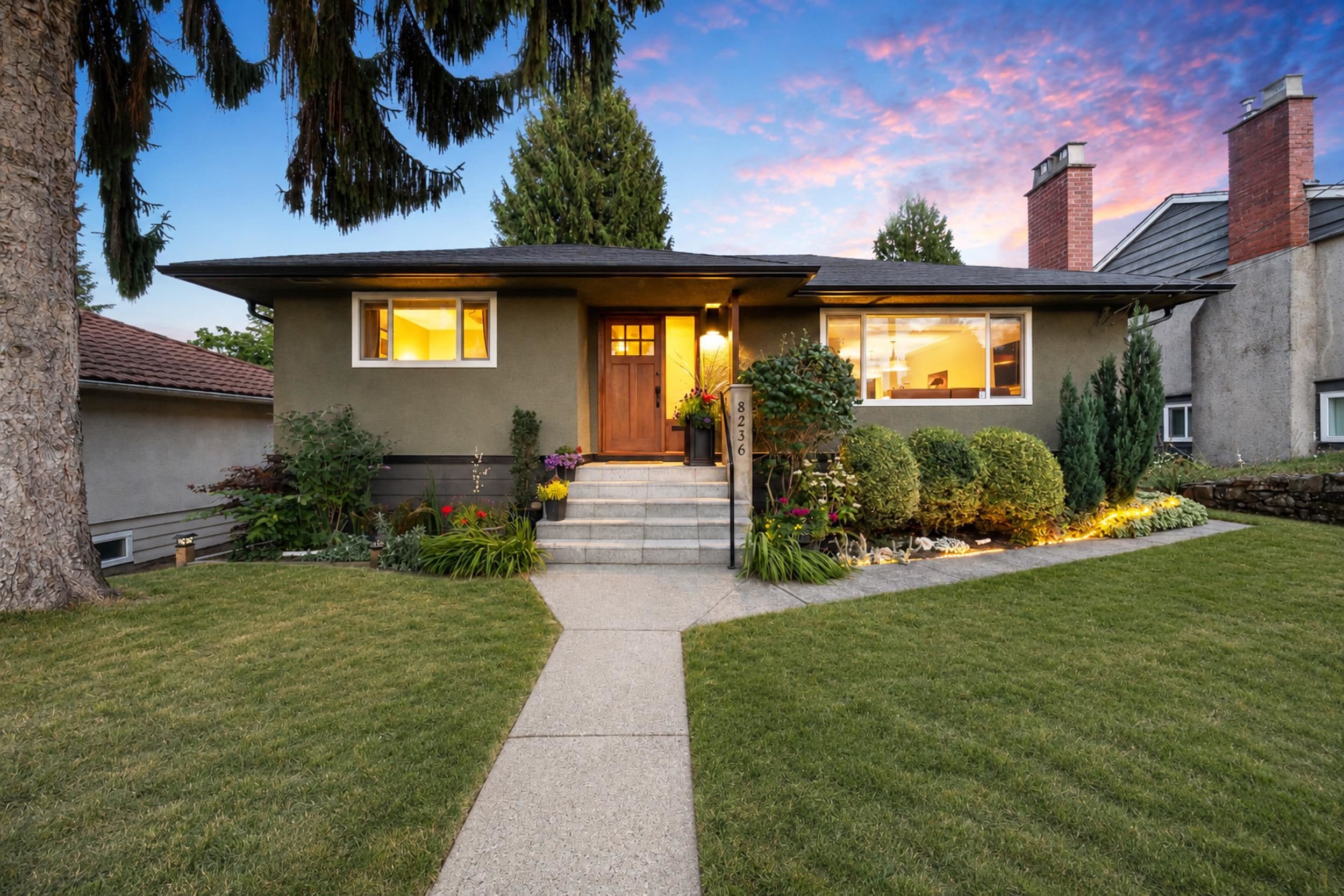 8236 17th Avenue, Burnaby, V3N 1M8 — photo 1