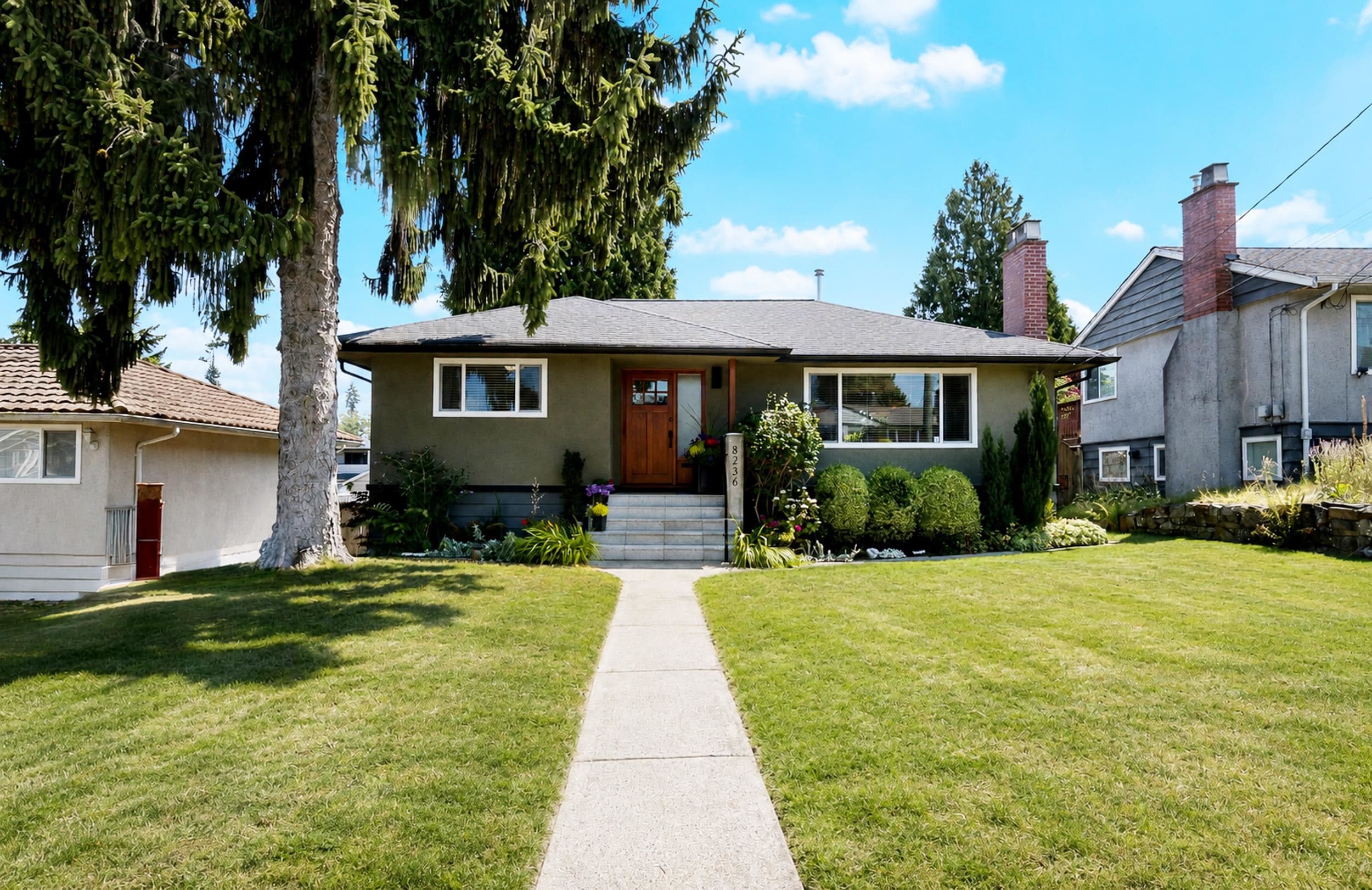 8236 17th Avenue, Burnaby, V3N 1M8 — photo 4