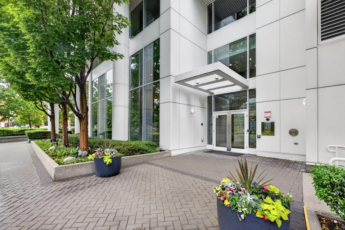 1505 - 193 Aquarius Mews, Vancouver, V6Z 2Z2 — photo 3