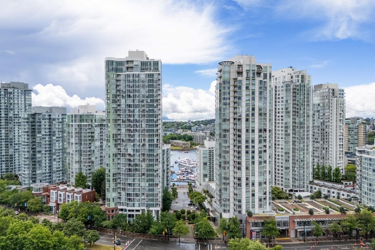 1505 - 193 Aquarius Mews, Vancouver, V6Z 2Z2 — photo 1