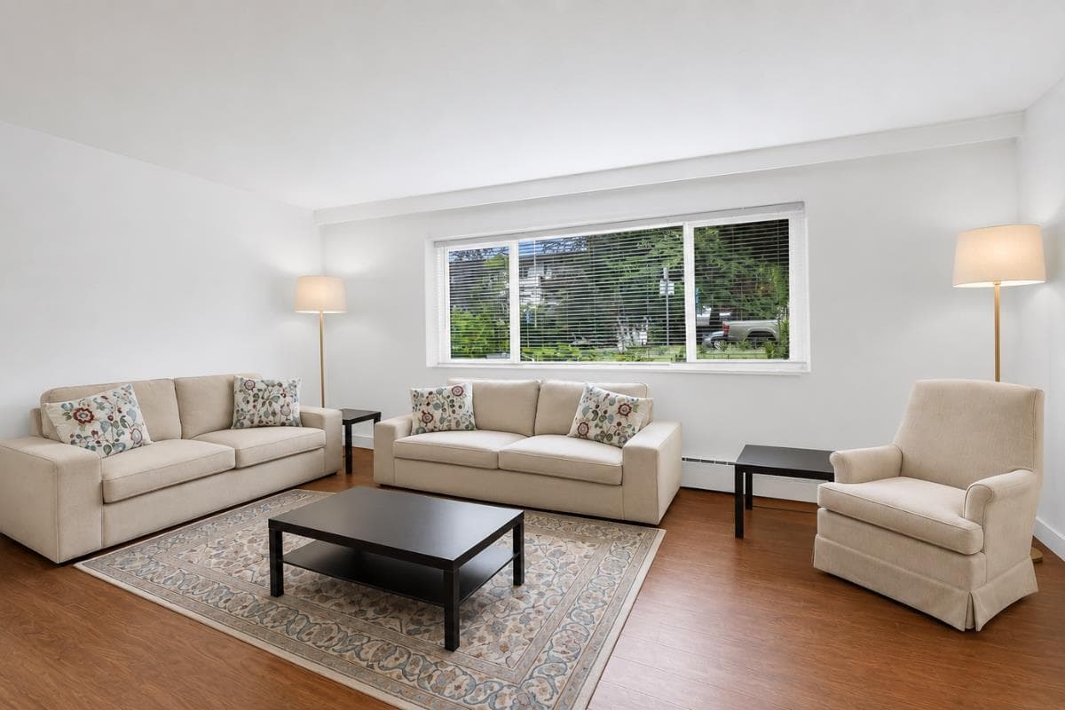 1 - 1420 Chesterfield Avenue, North Vancouver, V7M 2N4 — photo 1