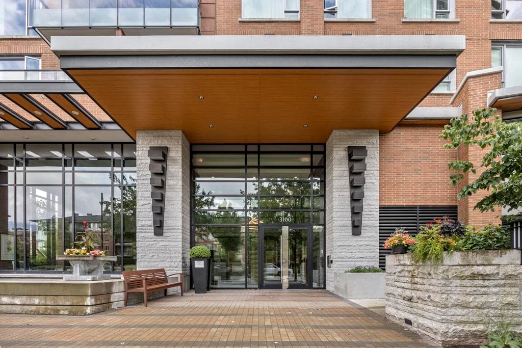 2404 - 3100 Windsor Gate, Coquitlam, V3B 0P3 — photo 1