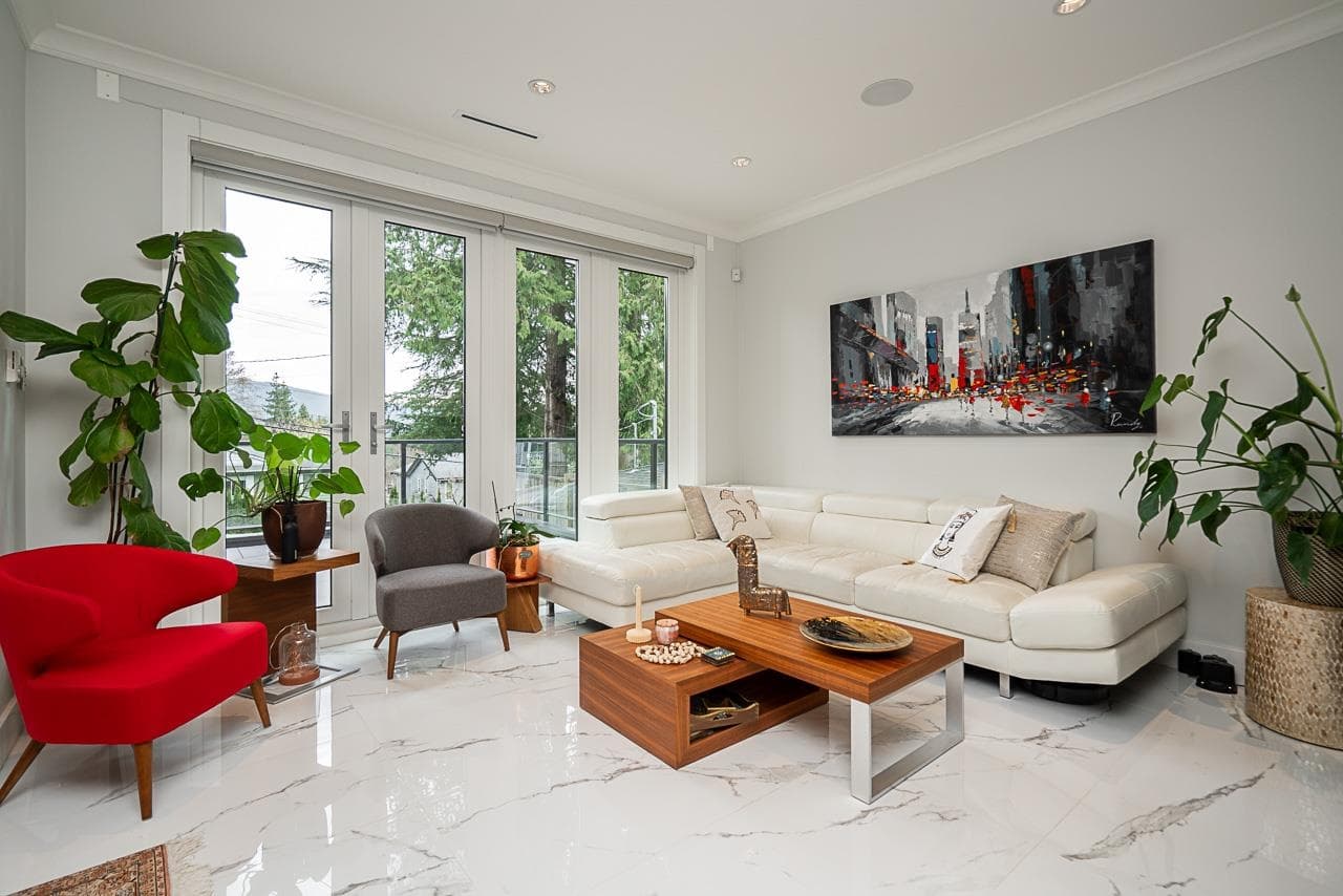 4365 Mountain Highway, North Vancouver, V7K 2K3 — photo 5