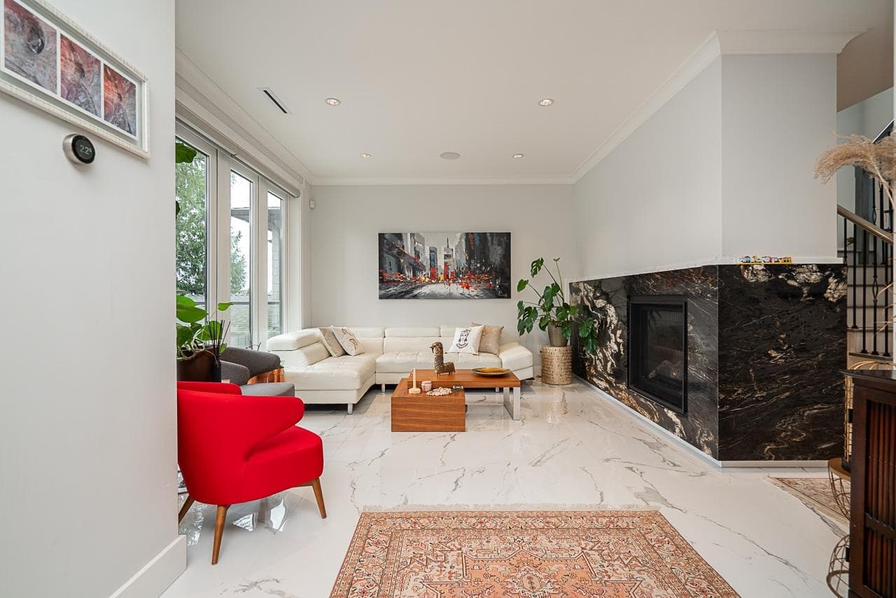 4365 Mountain Highway, North Vancouver, V7K 2K3 — photo 4