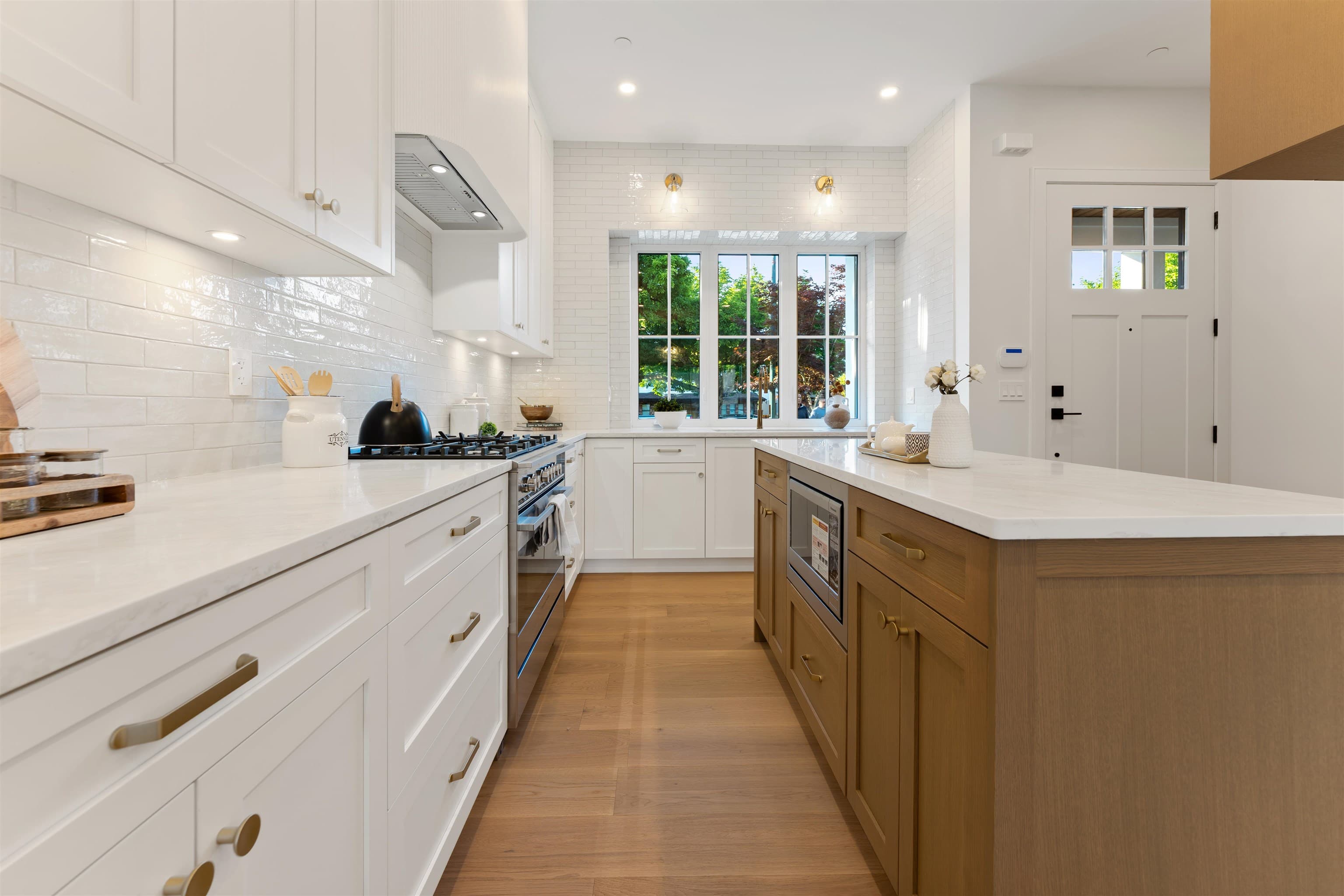 2578 E 4th Avenue, Vancouver, V5M 1K3 — photo 5