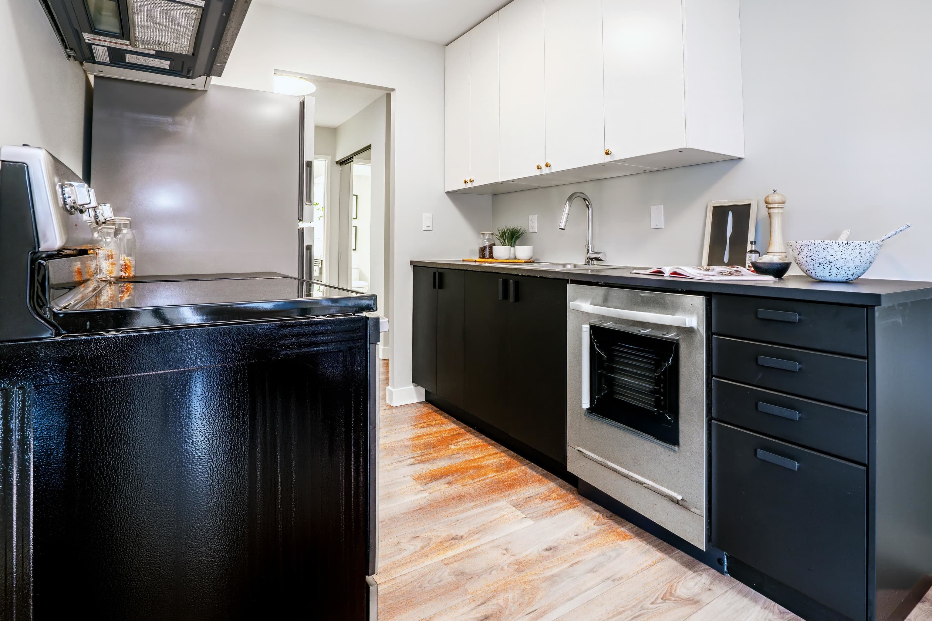 203 - 2240 Wall Street, Vancouver, V5L 1B6 — photo 2