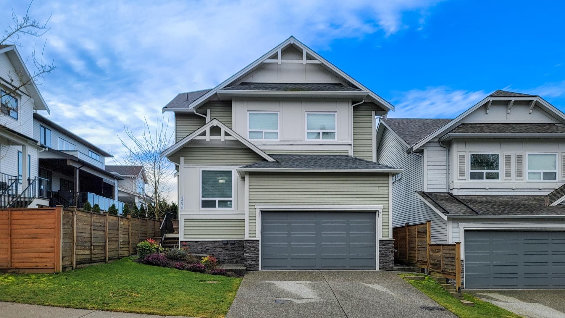 24670 106 Avenue, Maple Ridge, V2W 0A2 — photo 1