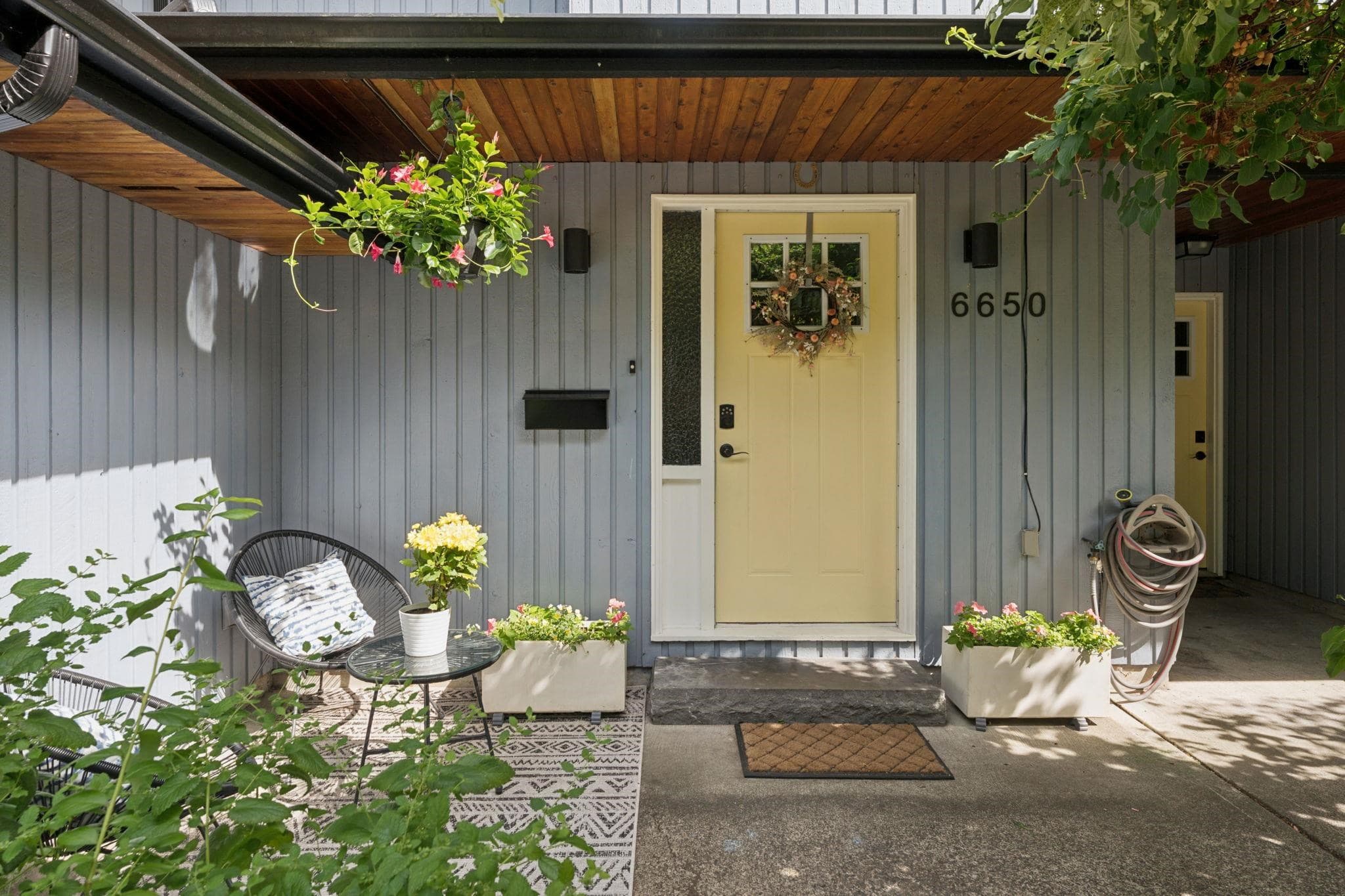6650 Nelson Avenue, West Vancouver, V7W 2B1 — photo 1