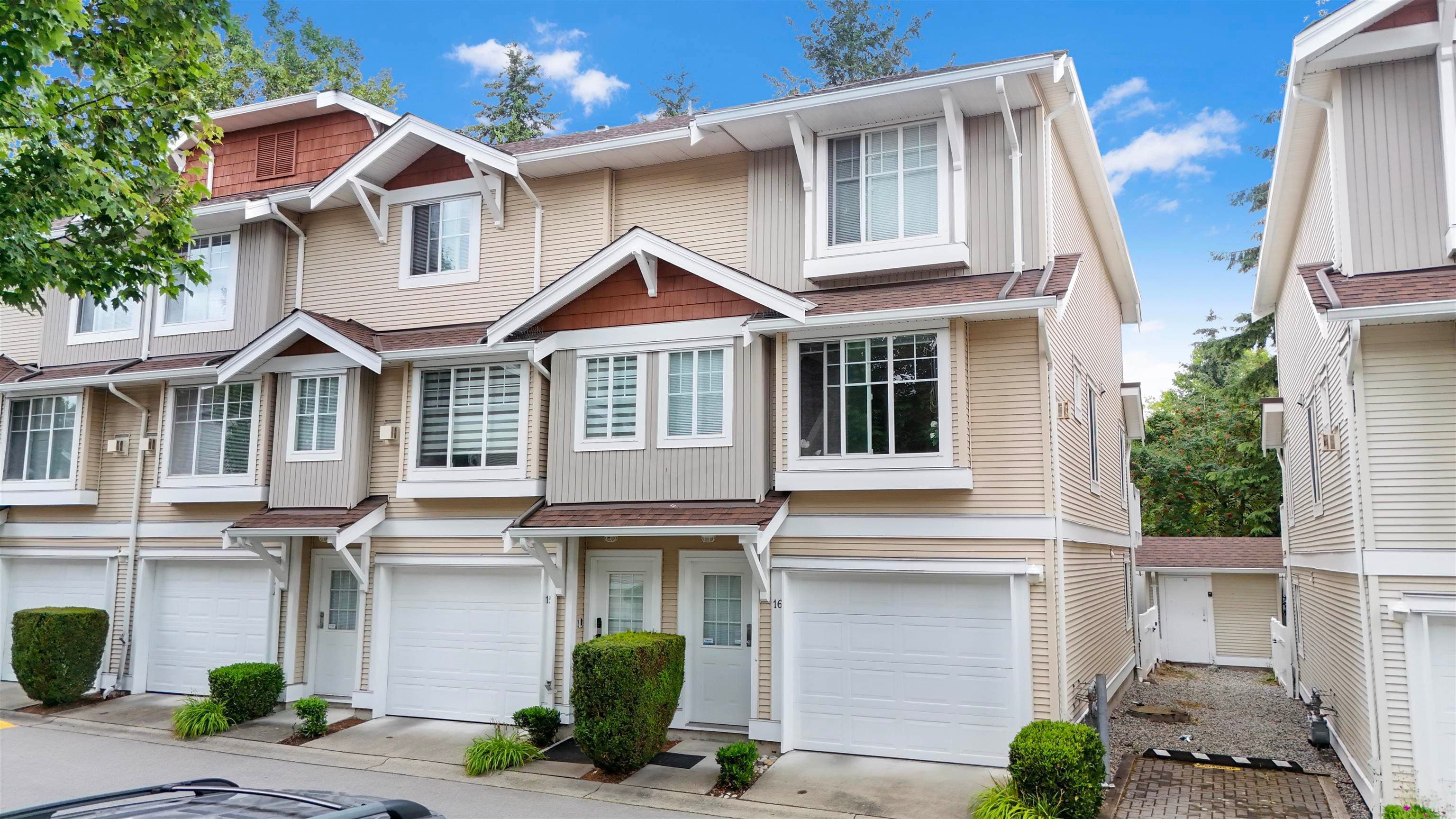 16 - 12110 75a Avenue, Surrey, V3W 1M1 — photo 1