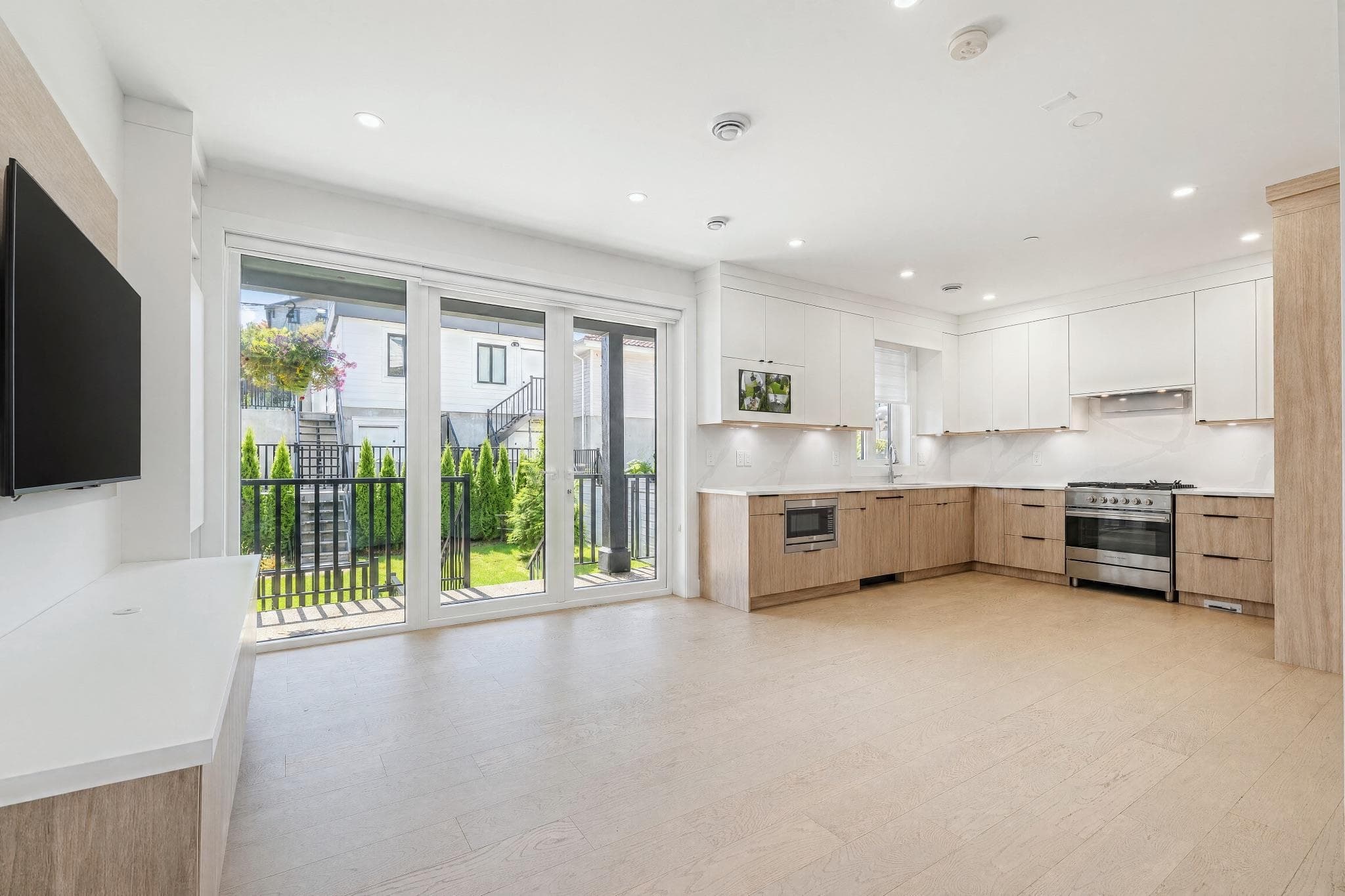 2972 Venables Street, Vancouver, V5K 2R9 — photo 3