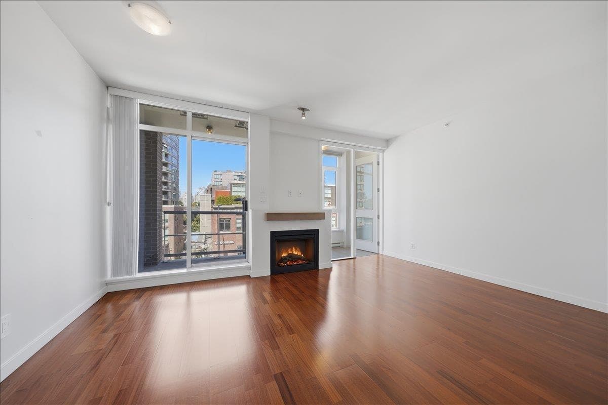 306 - 2055 Yukon Street, Vancouver, V5Y 4B7 — photo 2