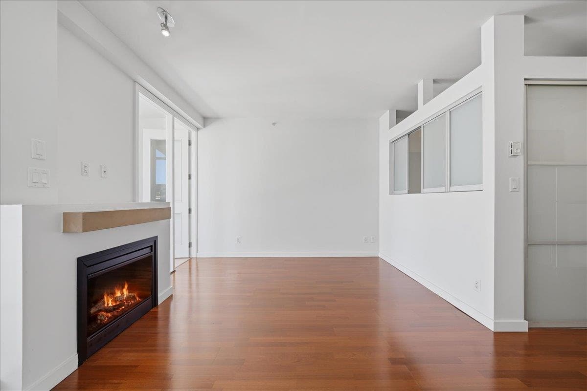 306 - 2055 Yukon Street, Vancouver, V5Y 4B7 — photo 4