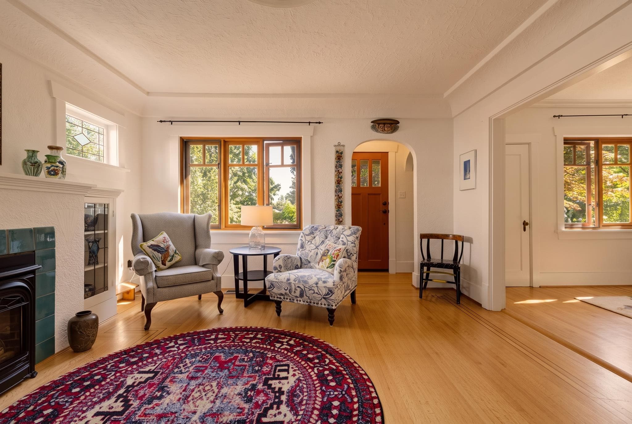 1955 E 8th Avenue, Vancouver, V5N 1T9 — photo 2