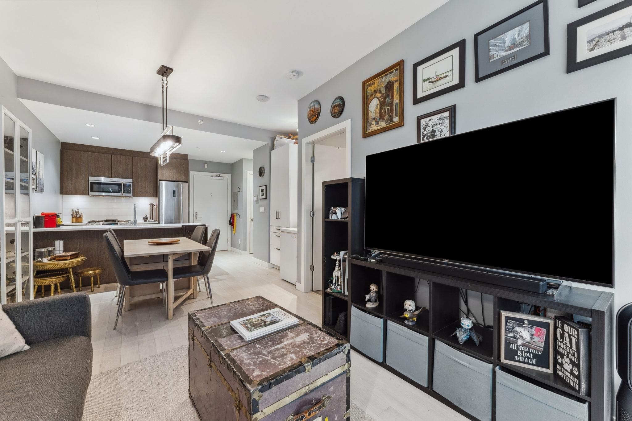 002 - 9060 University Crescent, Burnaby, V5A 0E1 — photo 2