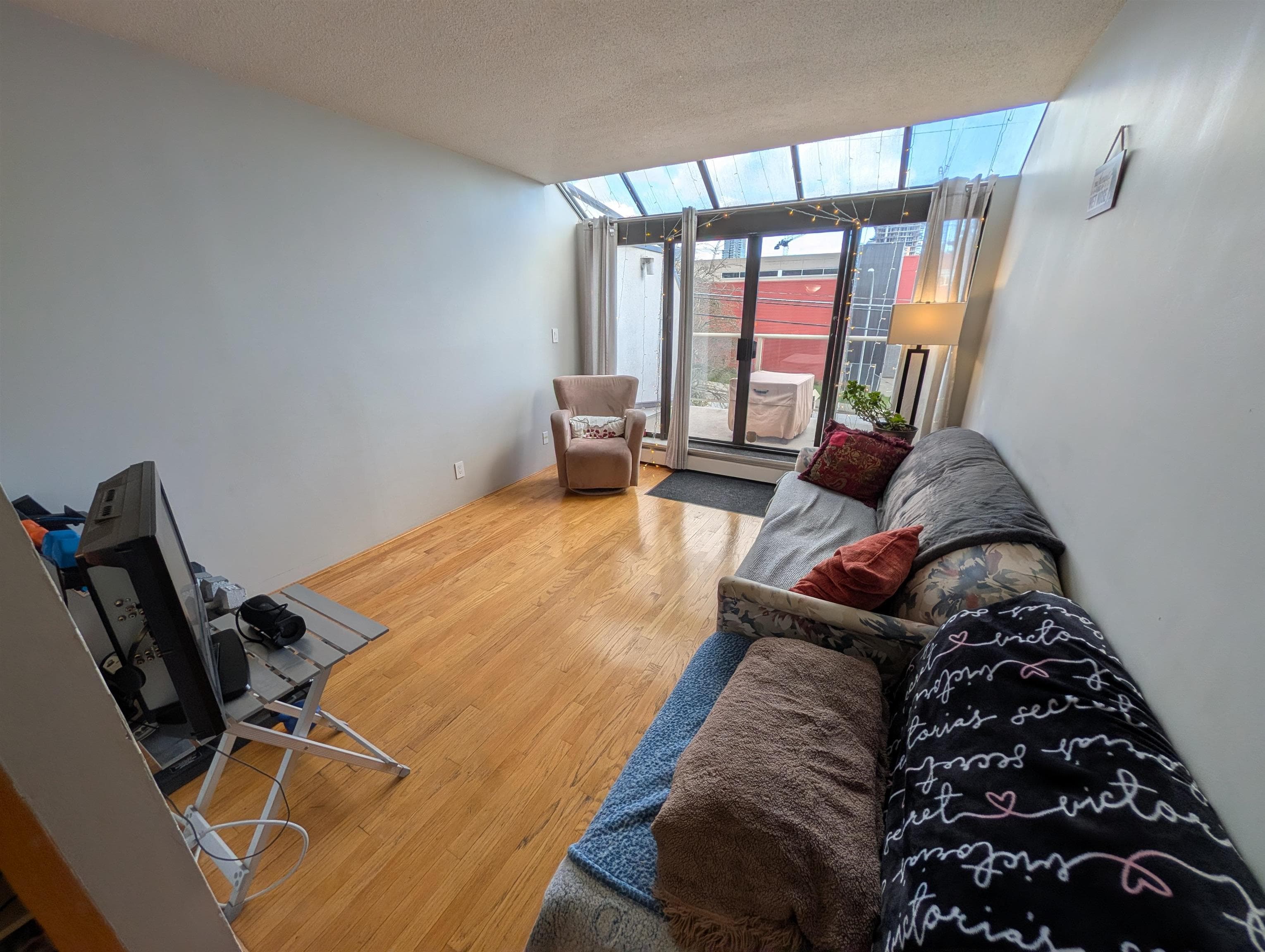 114 - 812 Milton Street, New Westminster, V3M 1N2 — photo 5