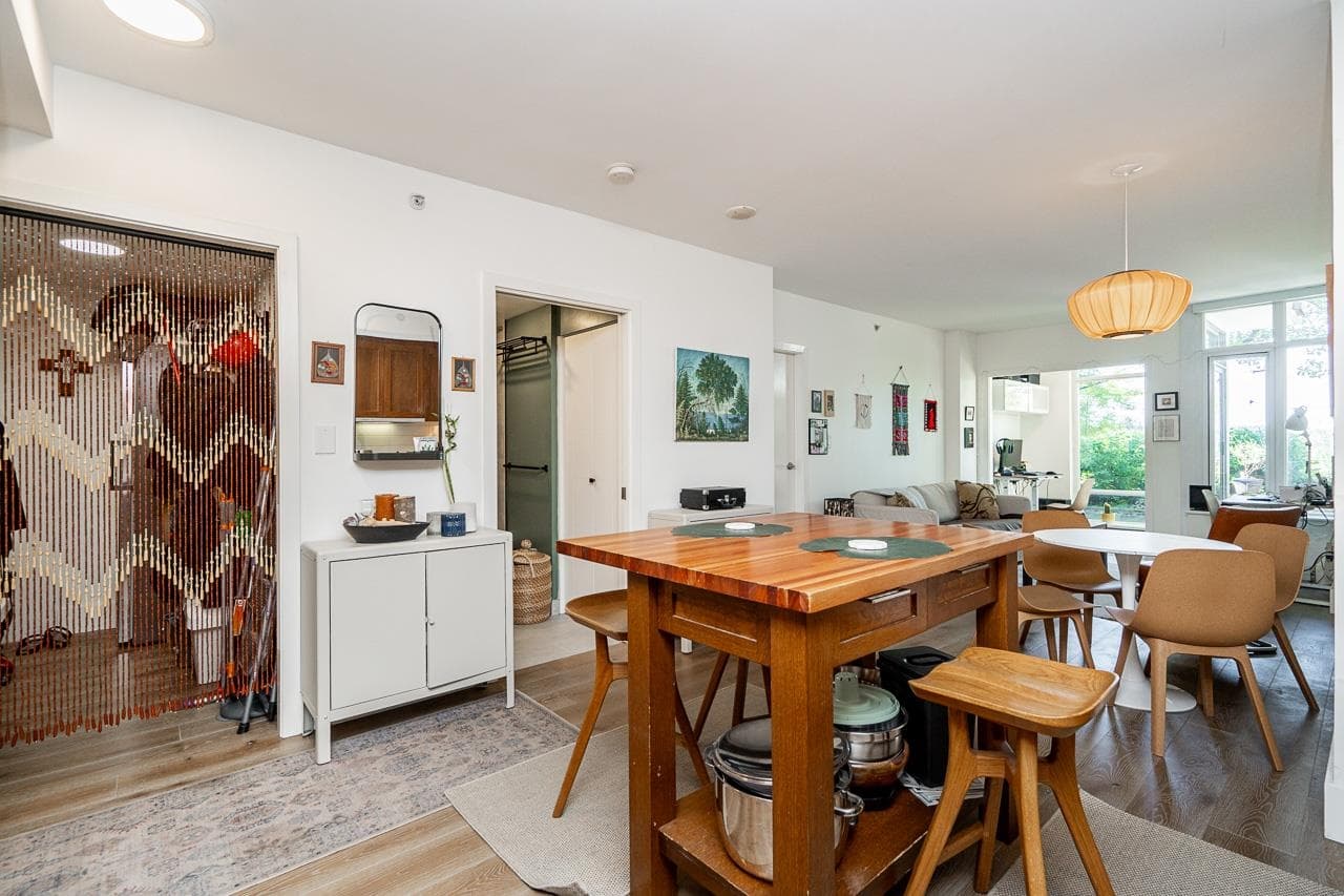 331 - 2288 W Broadway, Vancouver, V6K 0B3 — photo 2