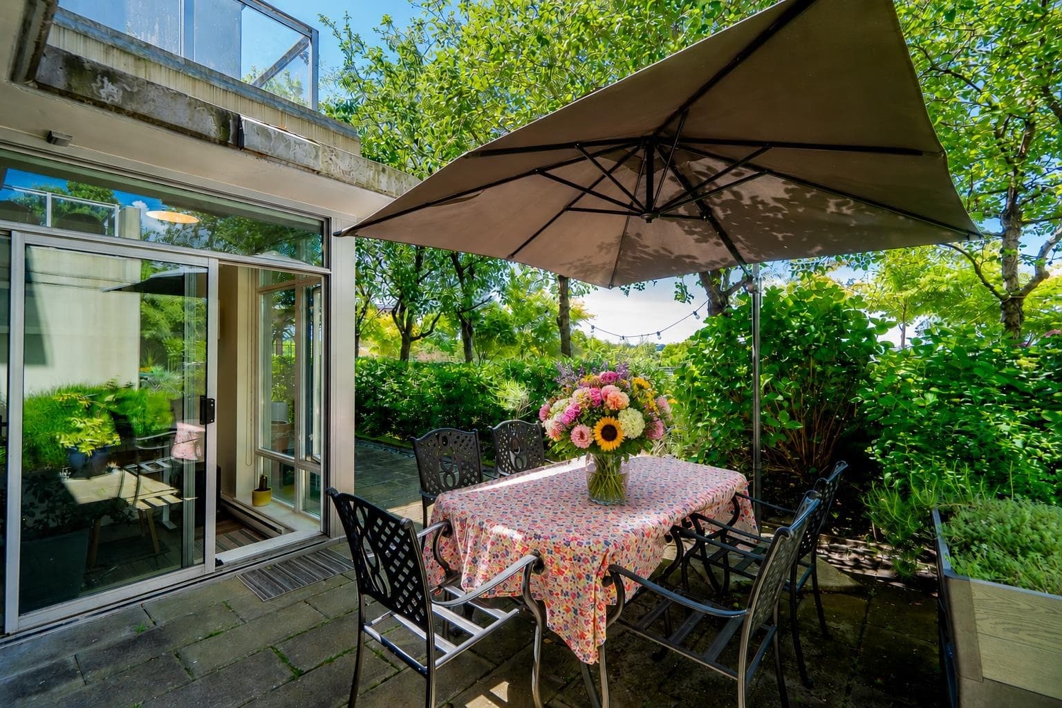 331 - 2288 W Broadway, Vancouver, V6K 0B3 — photo 1