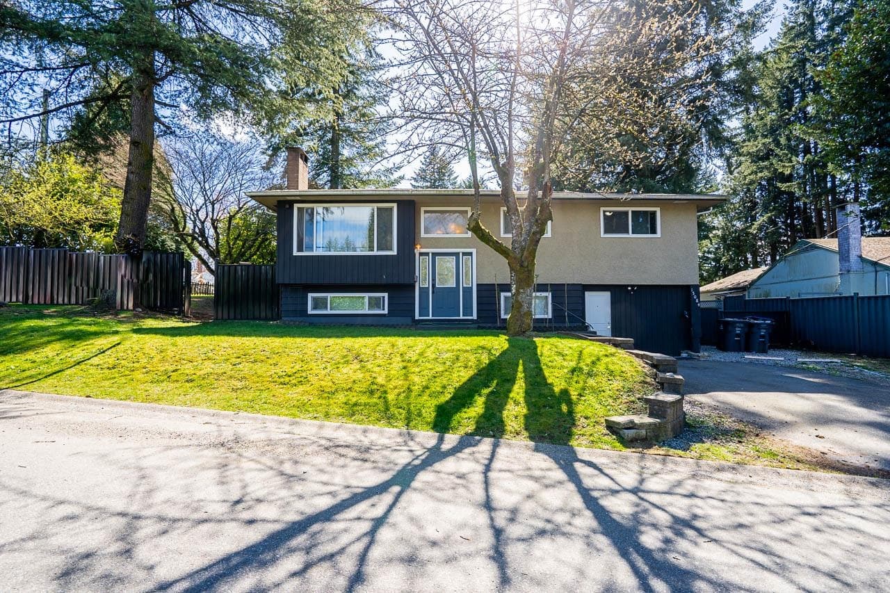 15084 Raven Place, Surrey, V3R 4T2 — photo 2