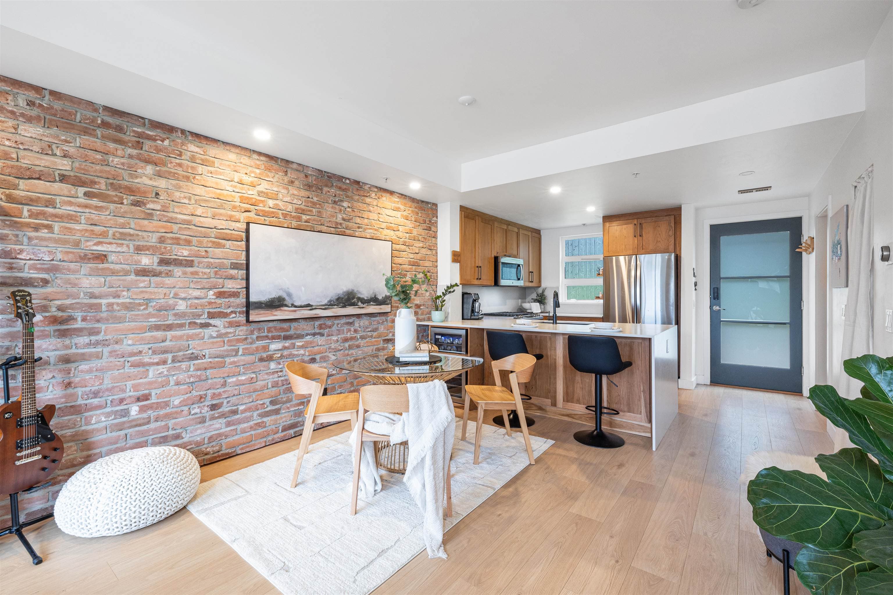 323 - 95 Moody Street, Port Moody, V3H 0H2 — photo 4