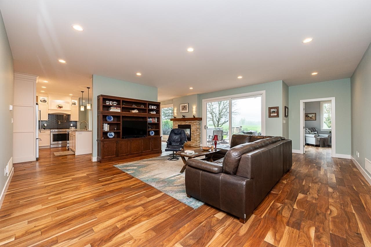 7312 Martin Road, Agassiz, V0M 1A2 — photo 5