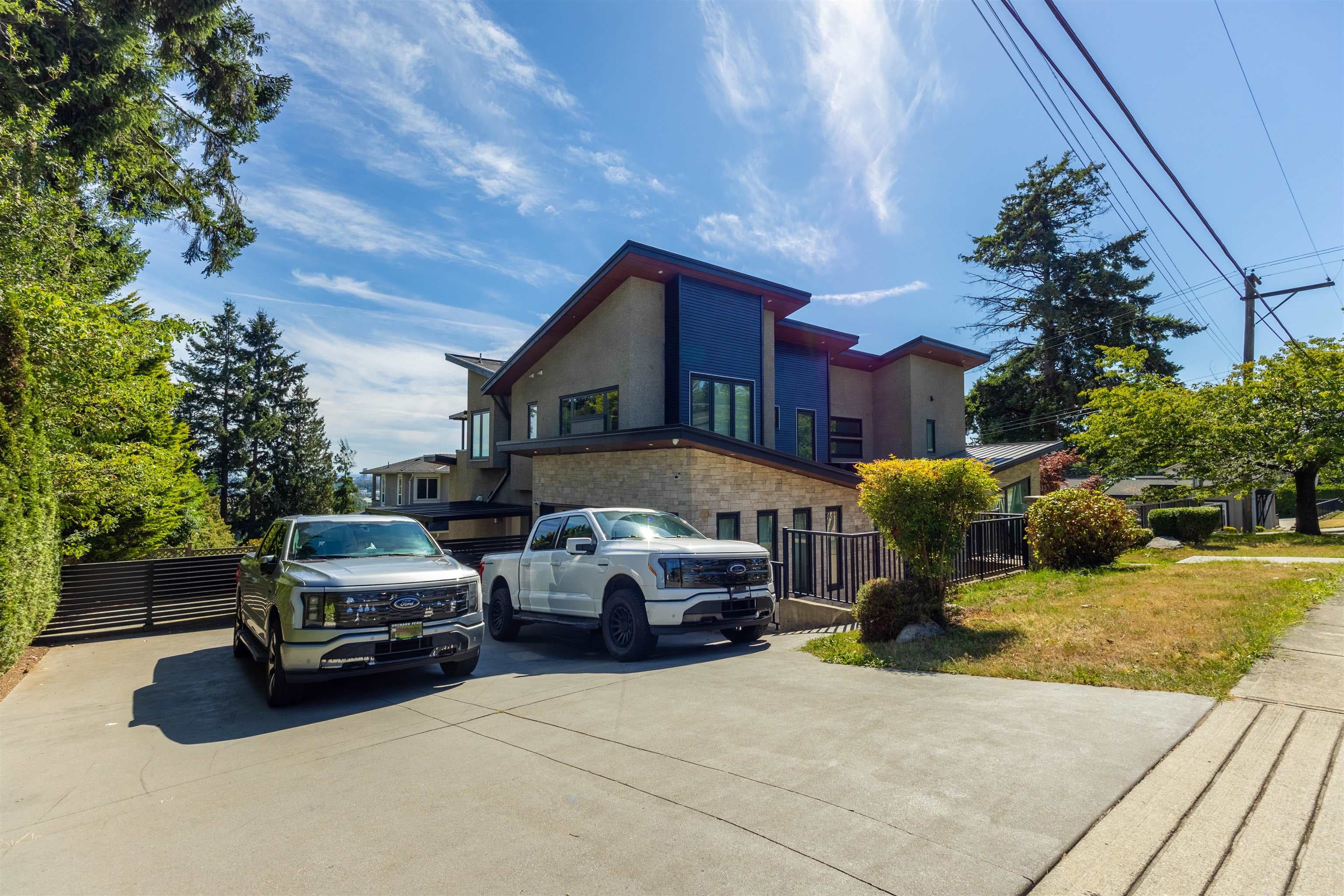 5208 Carson Street, Burnaby, V5J 2Z2 — photo 2