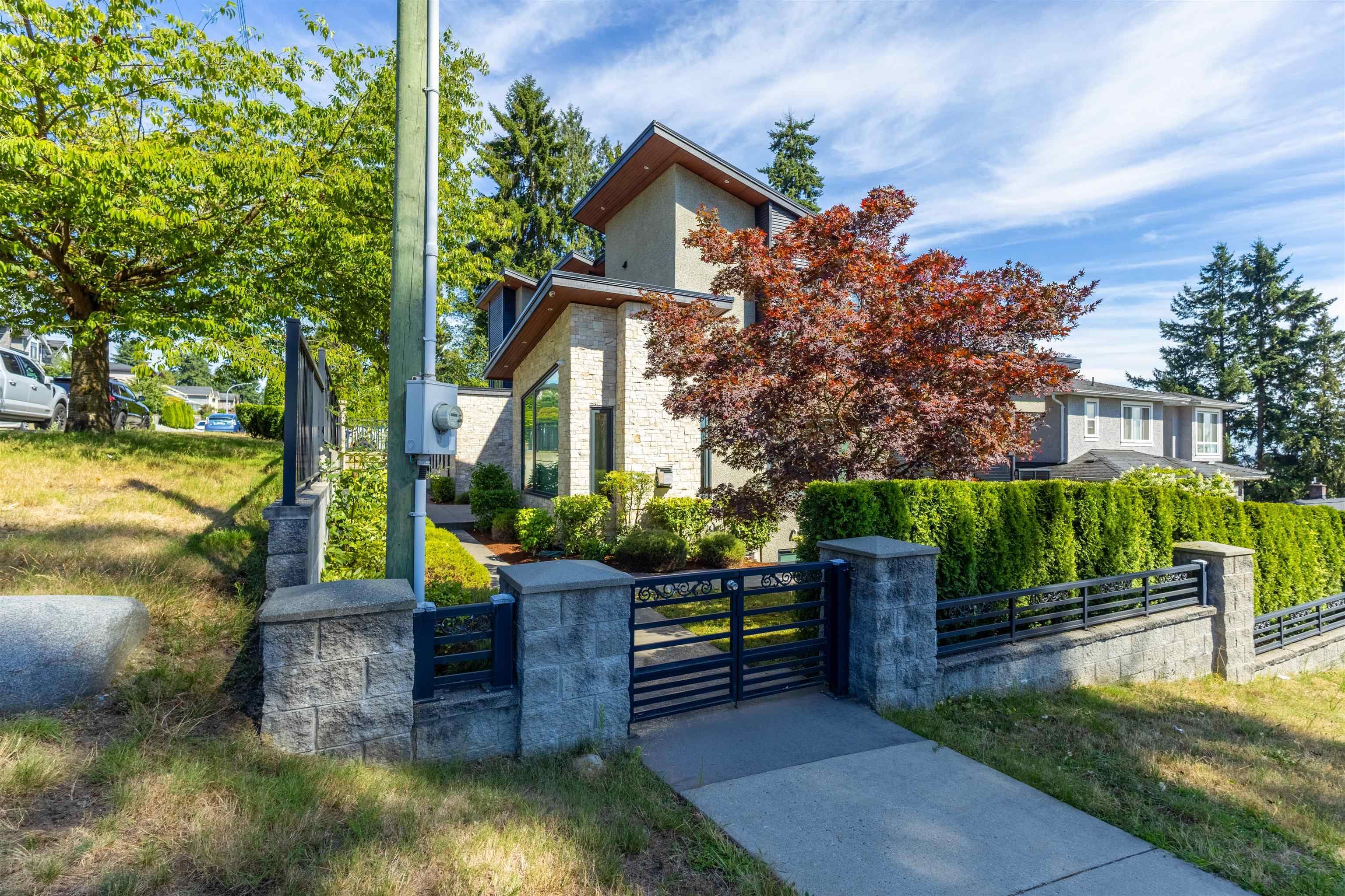 5208 Carson Street, Burnaby, V5J 2Z2 — photo 3