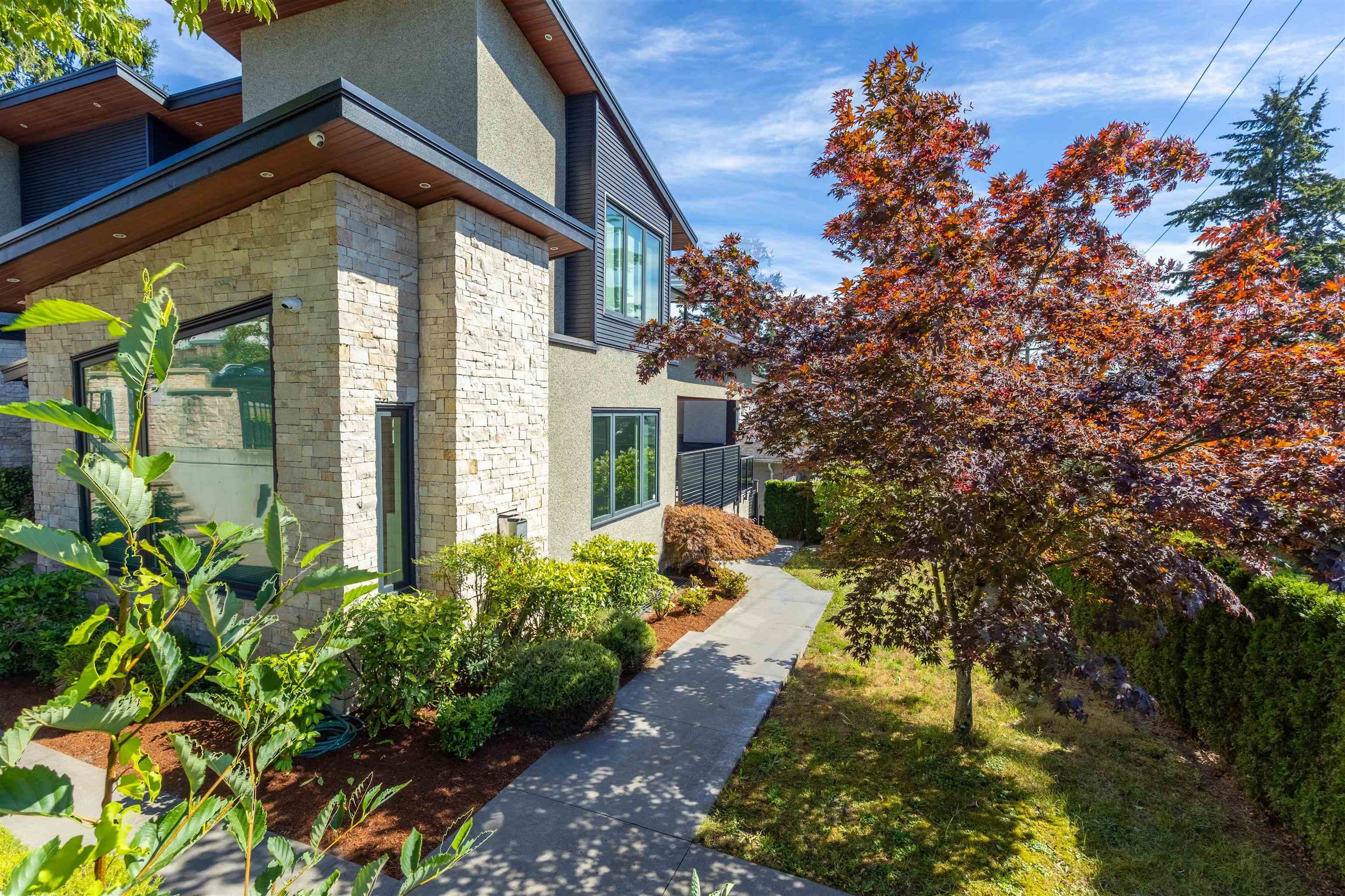 5208 Carson Street, Burnaby, V5J 2Z2 — photo 4