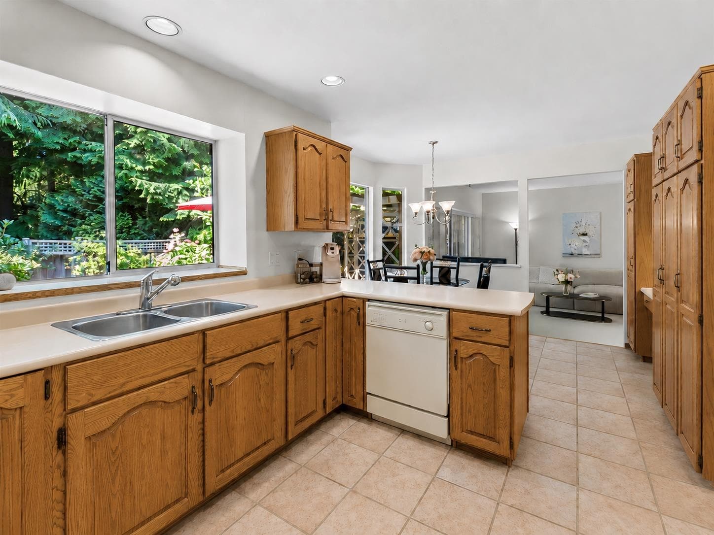3 Chevalier Court, Port Moody, V3H 4L3 — photo 5