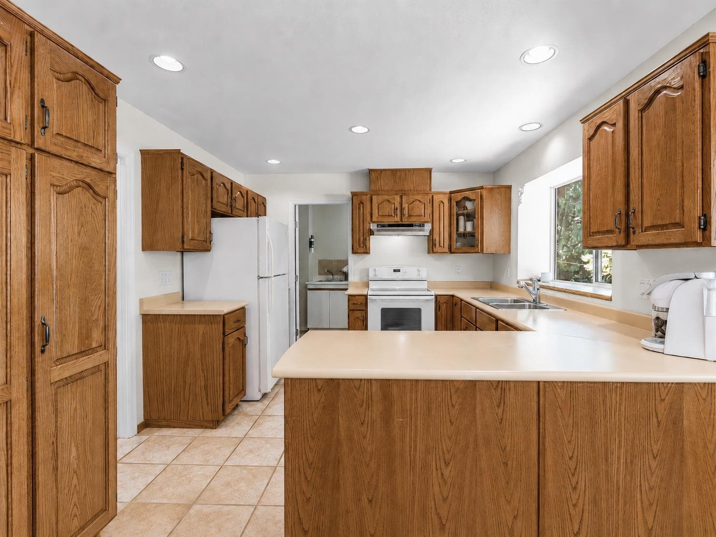 3 Chevalier Court, Port Moody, V3H 4L3 — photo 4