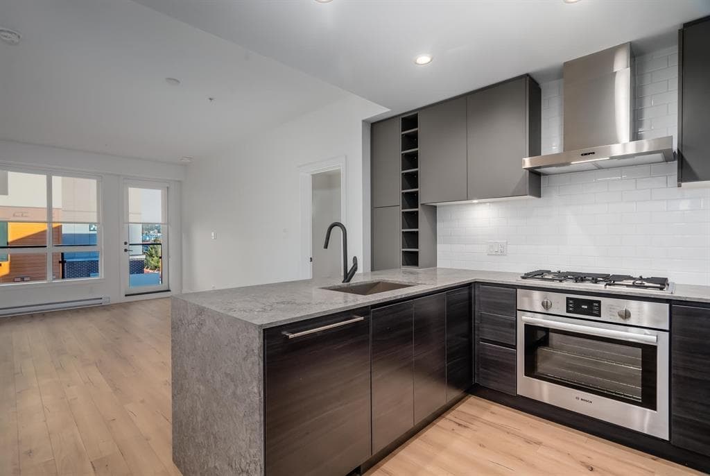423 - 3131 Murray Street, Port Moody, V3H 1X1 — photo 2