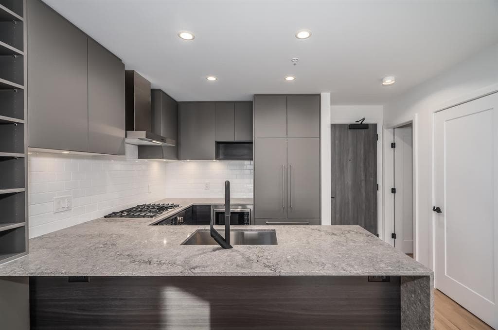 423 - 3131 Murray Street, Port Moody, V3H 1X1 — photo 5