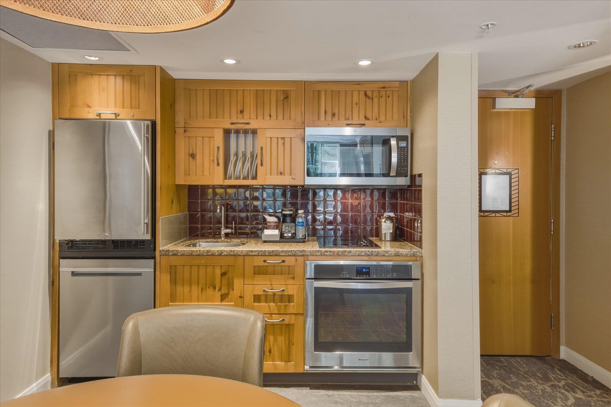 871/872 - 4090 Whistler Way, Whistler, V8E 1J3 — photo 2