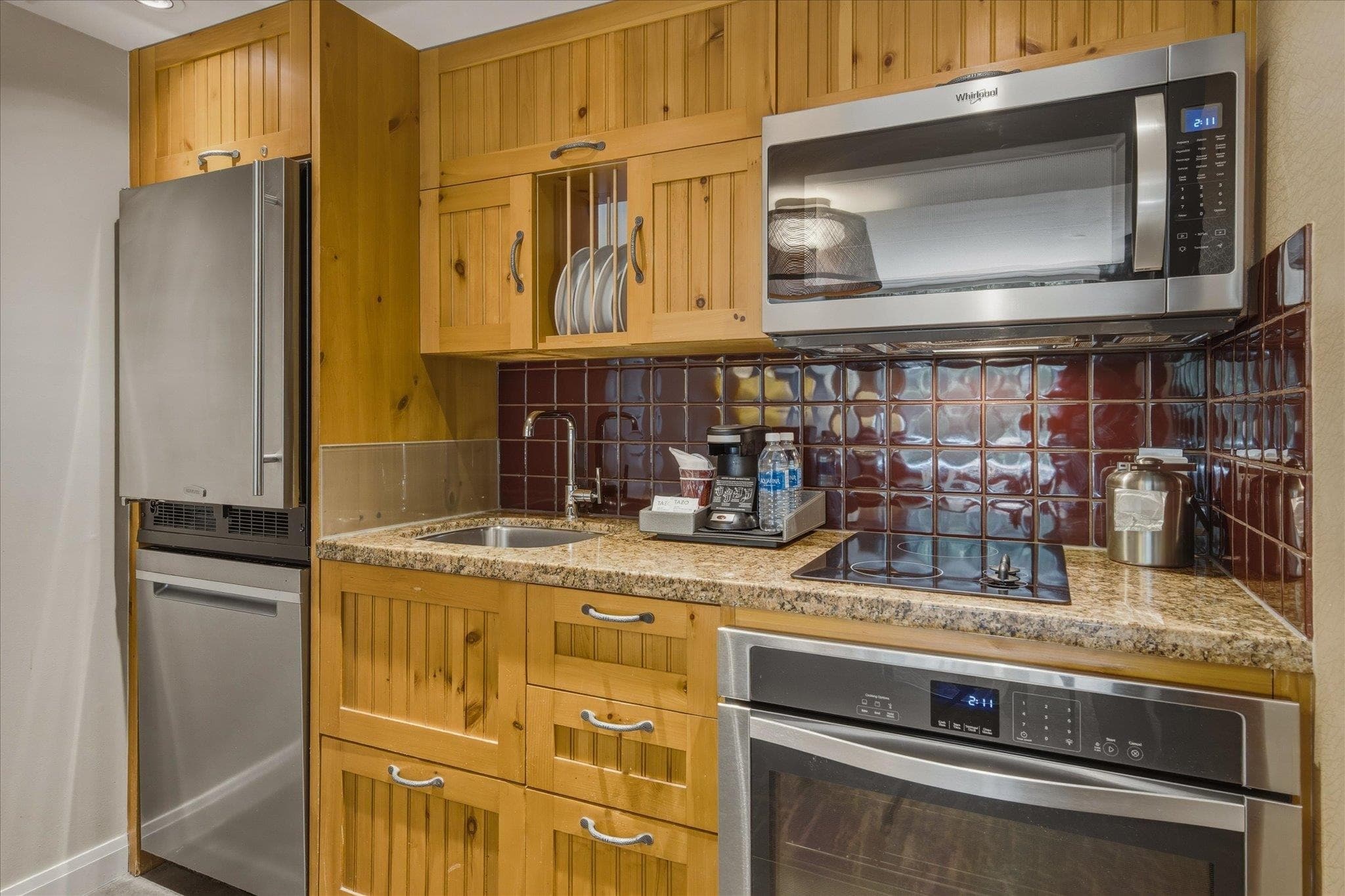 871/872 - 4090 Whistler Way, Whistler, V8E 1J3 — photo 3