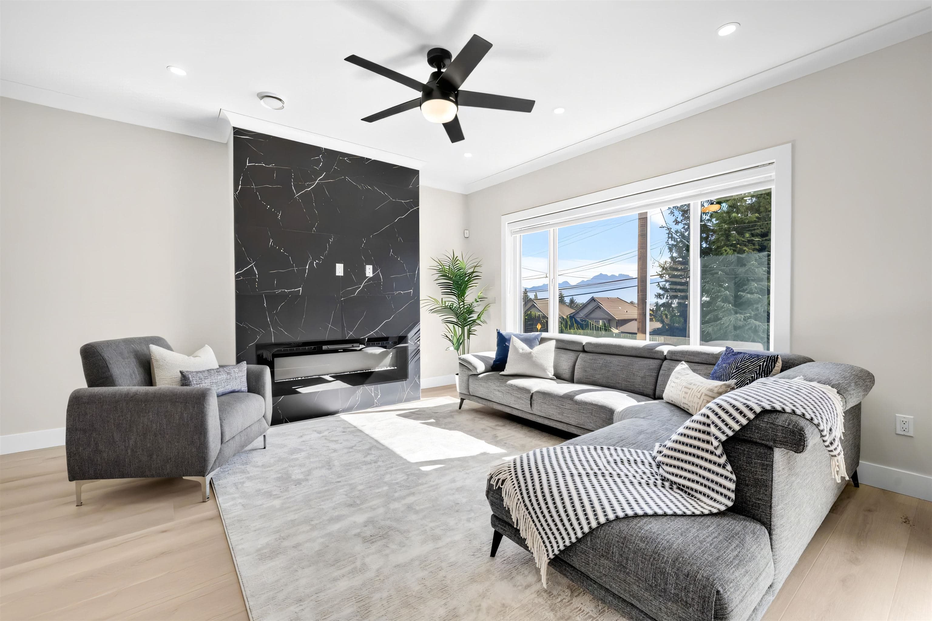 1630 Pitt River Road, Port Coquitlam, V3C 1P4 — photo 5